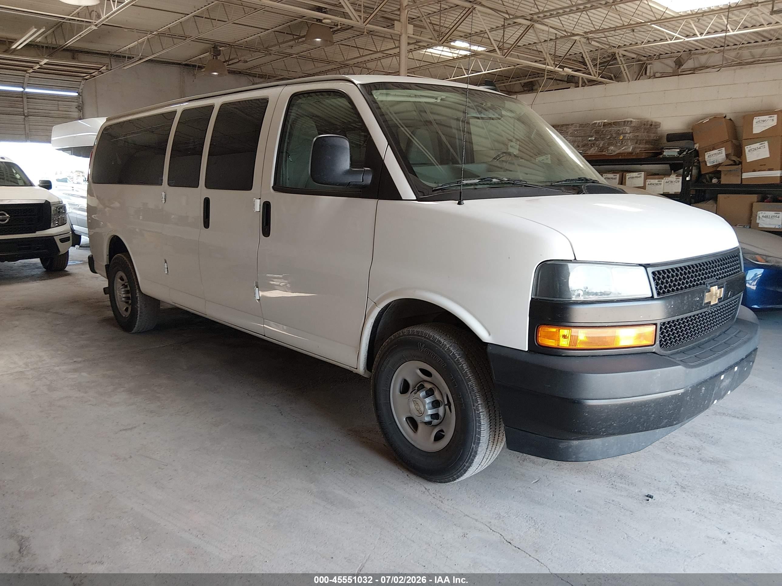 2023 Chevrolet Express Passenger LS, VIN 1GAZGNFP3P1113975 — Normal wear