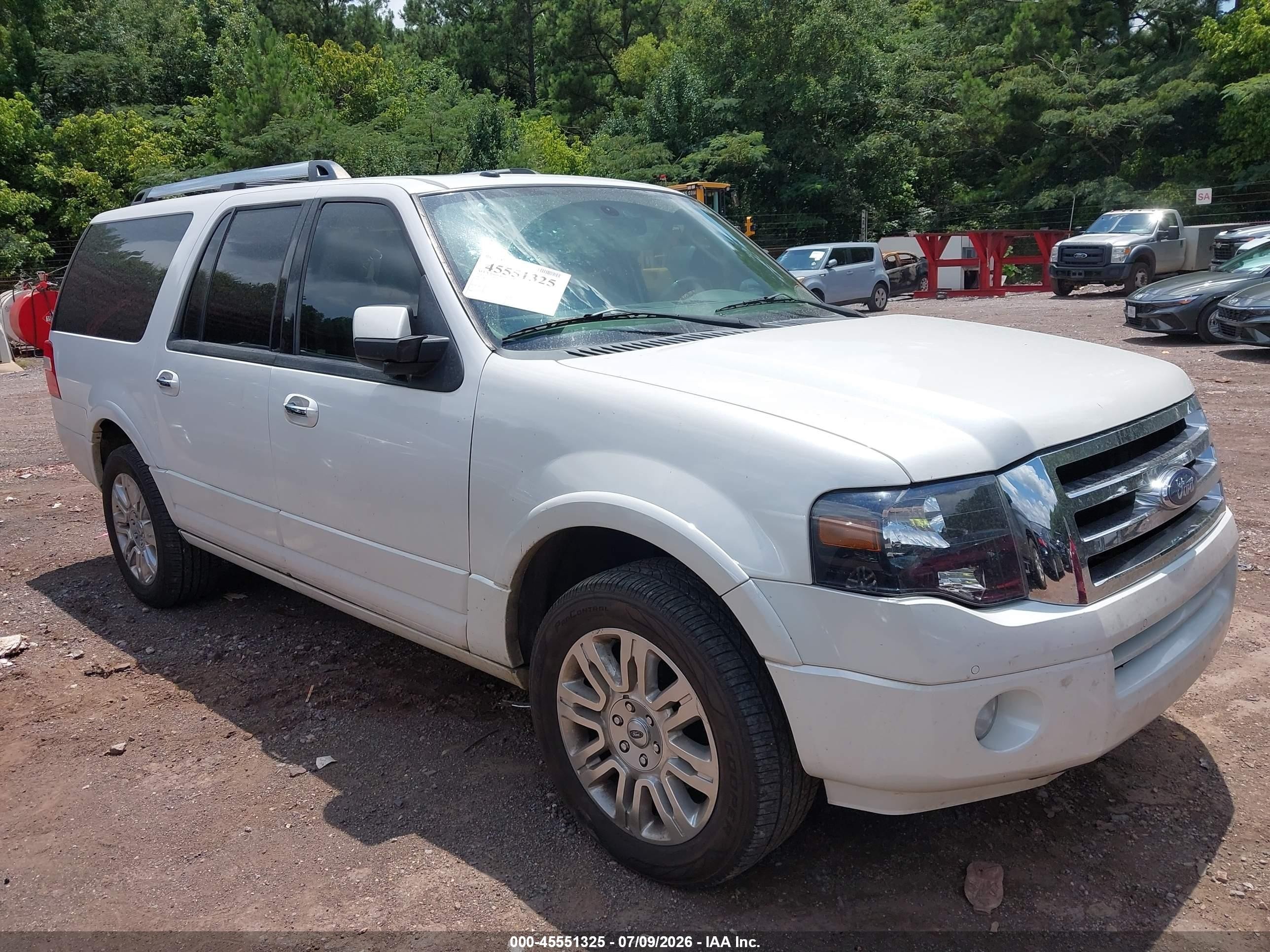 2014 Ford Expedition Max Limited, VIN 1FMJK1K53EEF16050 — Side