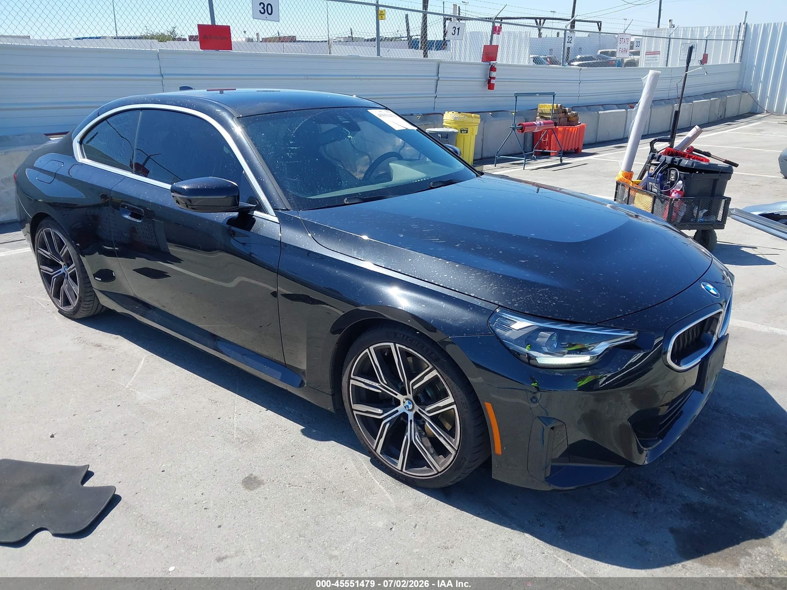 2022 BMW 2 Series 230i, VIN 3MW23CM04N8C47110 — Side