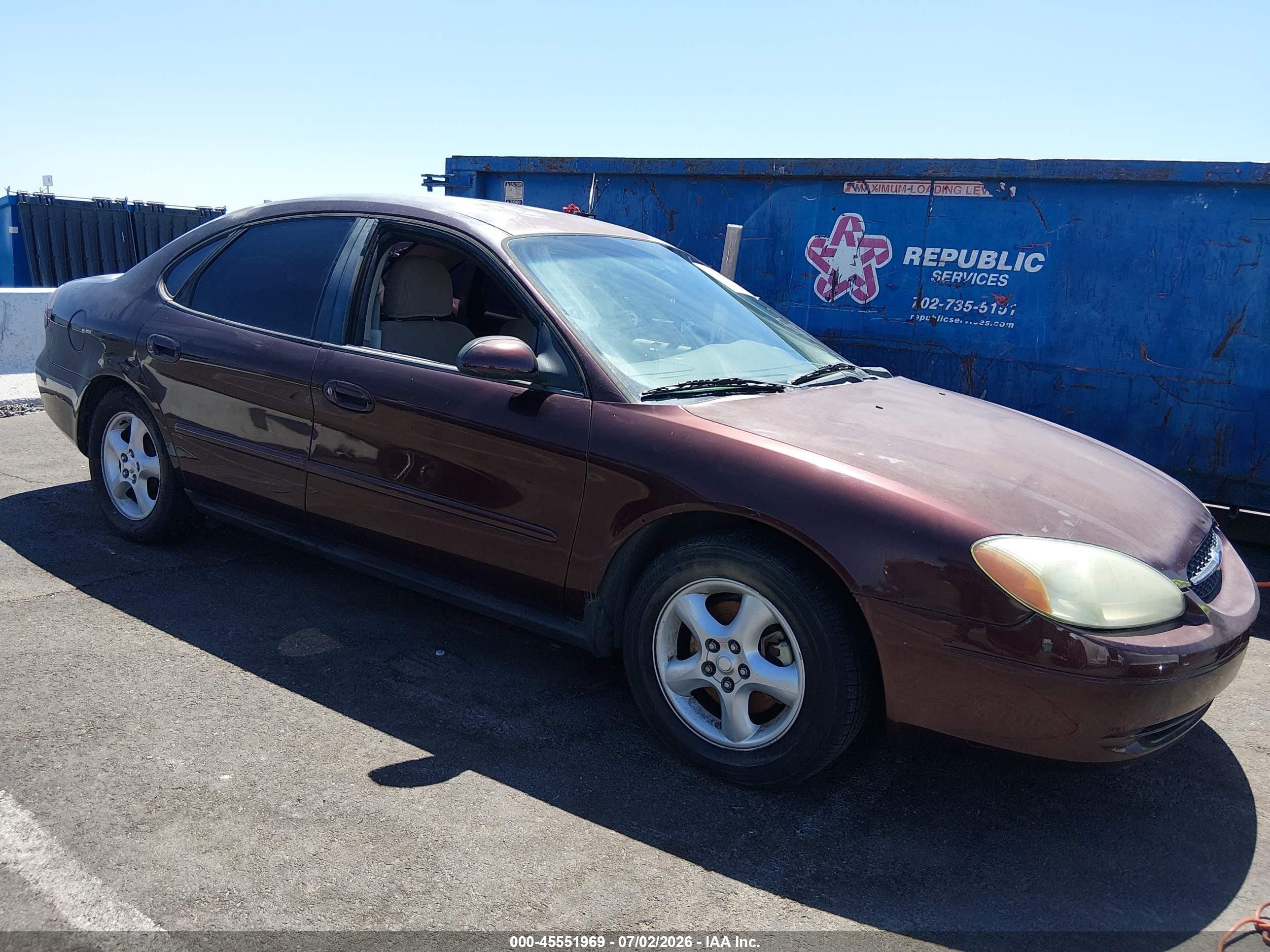 2001 Ford Taurus SES, VIN 1FAFP55U21G267430 — Normal wear