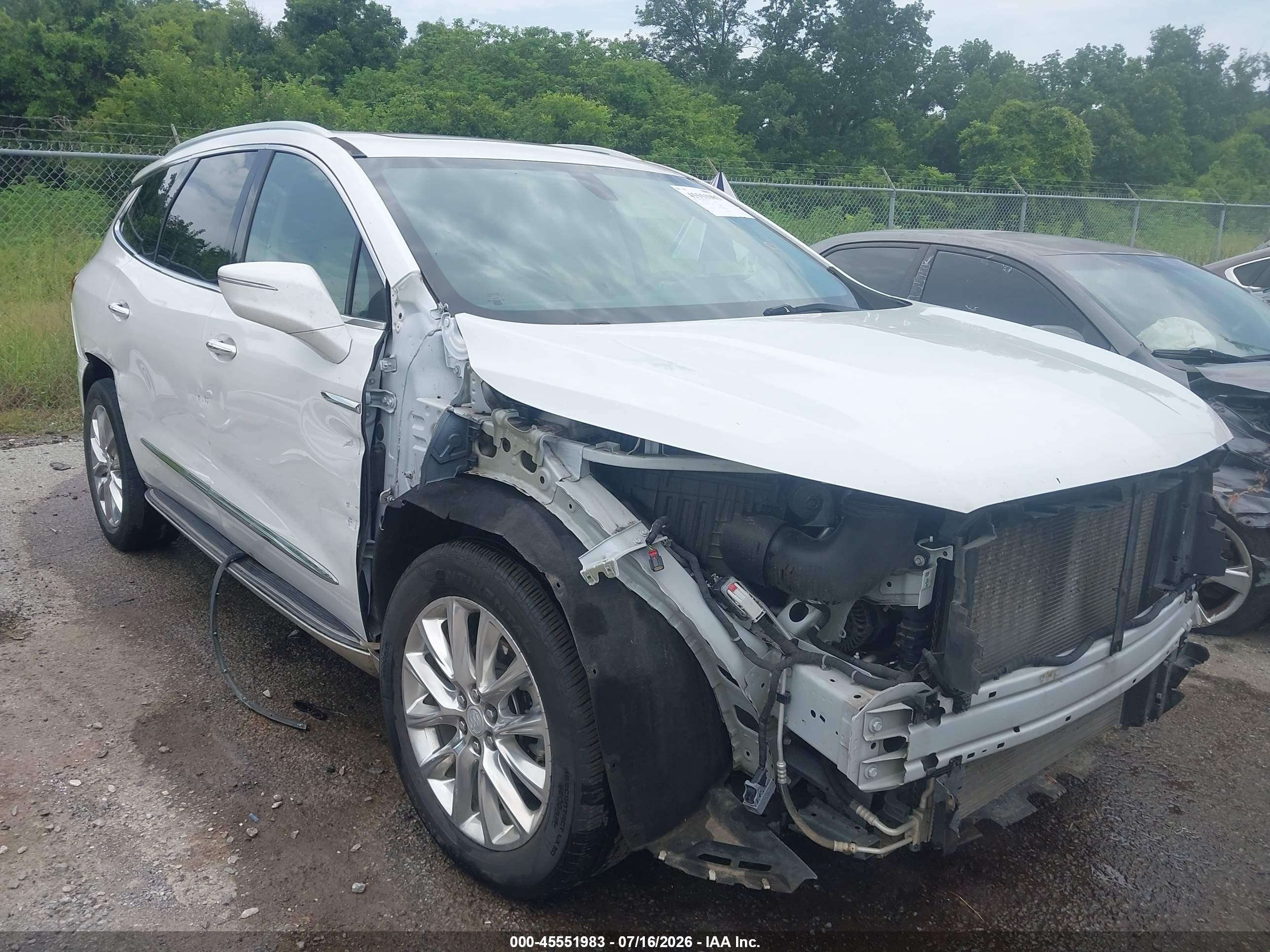 2020 Buick Enclave Essence, VIN 5GAERBKWXLJ298629 — Side