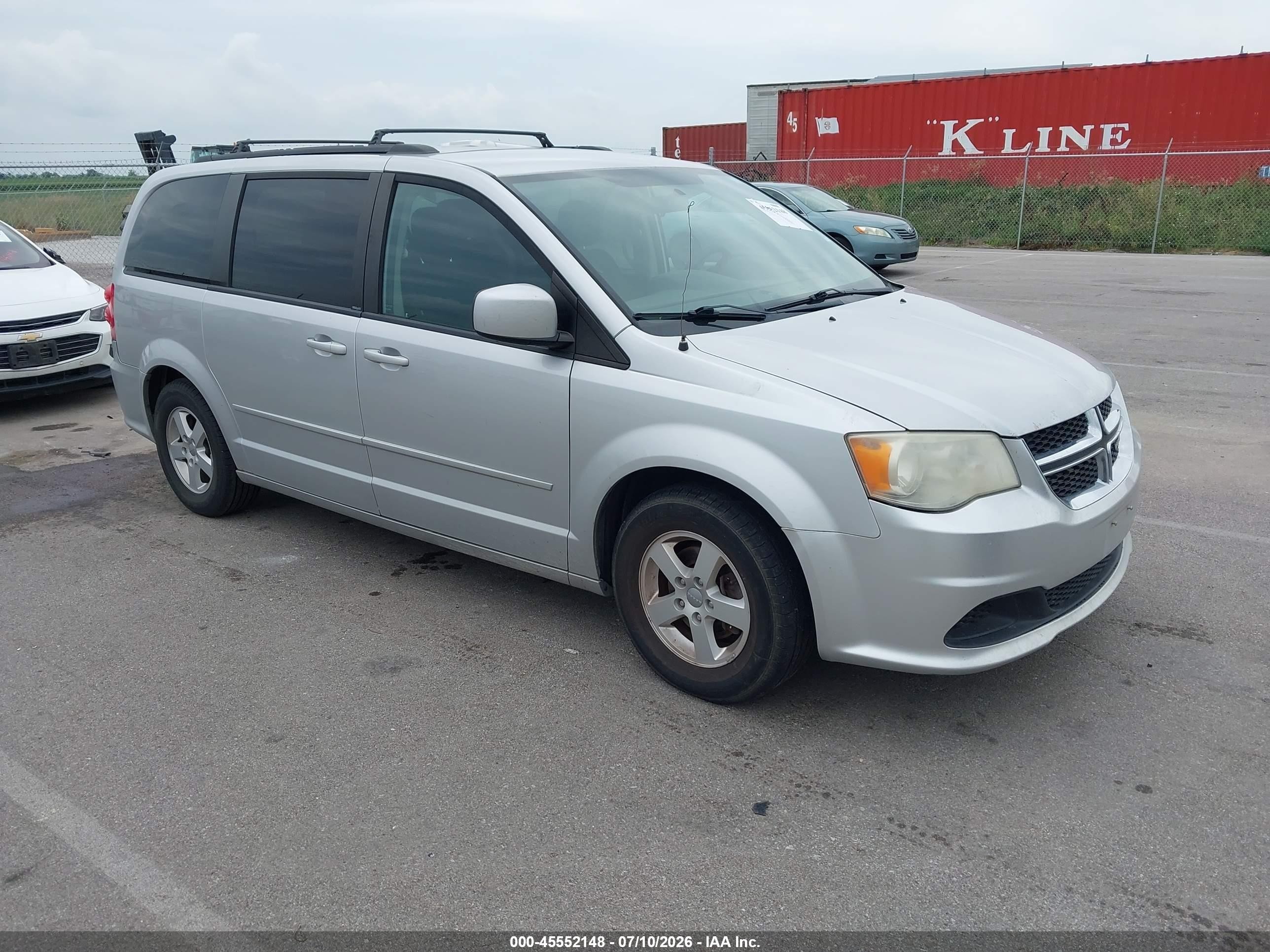 2012 Dodge Grand Caravan SXT, VIN 2C4RDGCG7CR298716 — Град