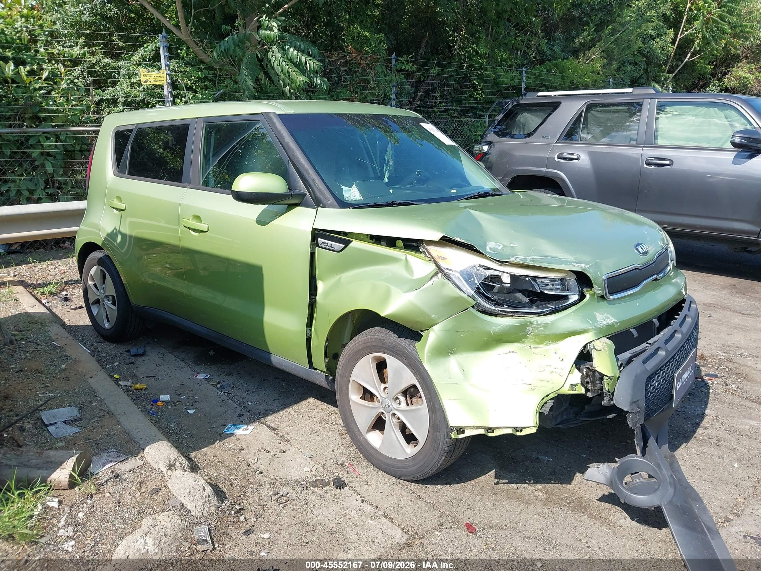 2016 Kia Soul, VIN KNDJN2A26G7835622 — Front end