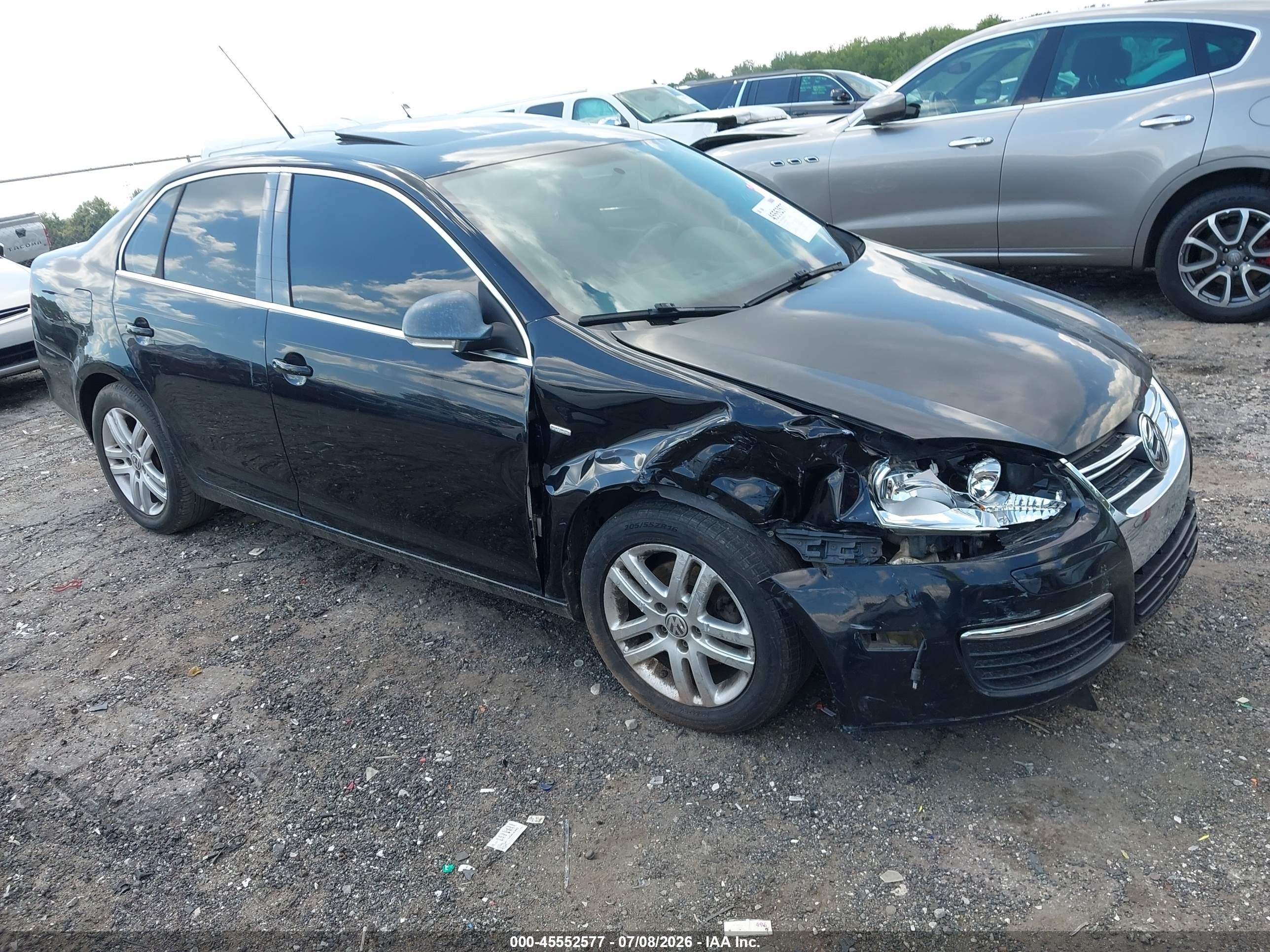 2007 Volkswagen Jetta Wolfsburg Edition, VIN 3VWEF71K47M182772 — Front end