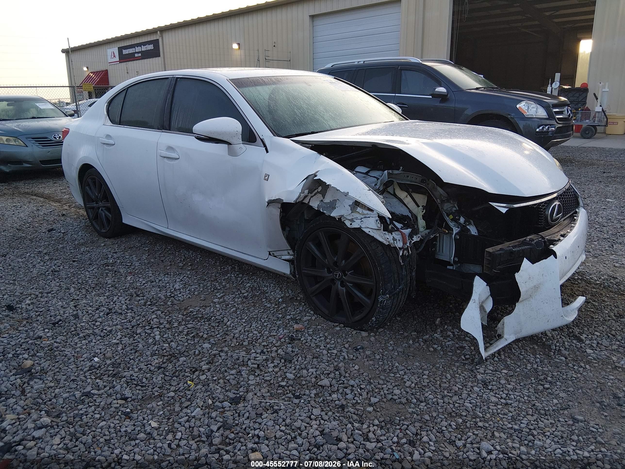 2015 Lexus GS 350, VIN JTHBE1BL8FA010512 — Front end