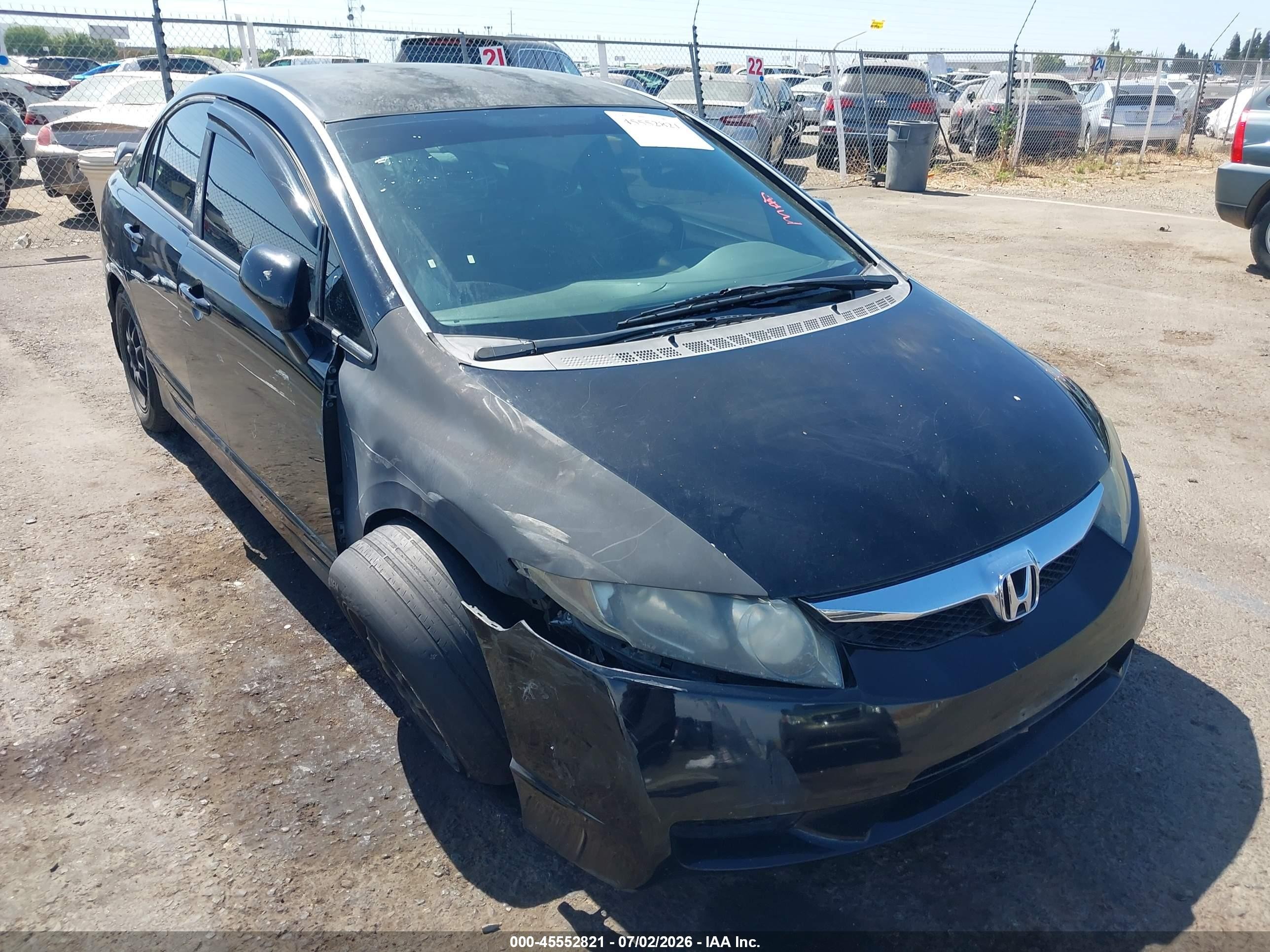 2010 Honda Civic LX, VIN 2HGFA1F58AH584307 — Side