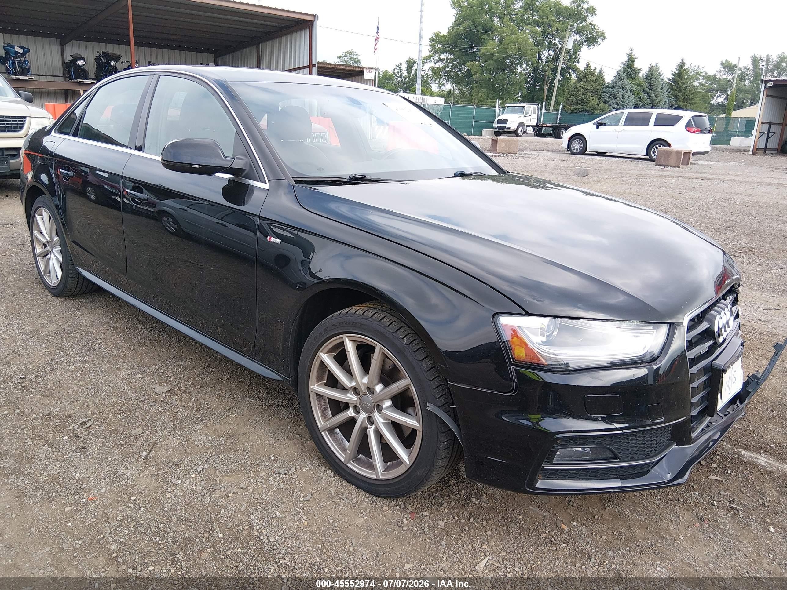2016 Audi A4 Premium, VIN WAUBFAFL8GN002037 — Перед