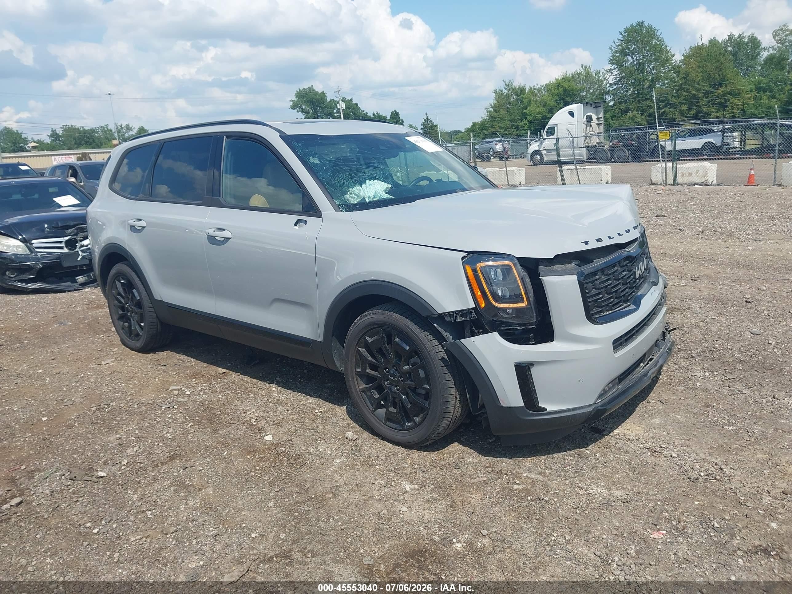 2022 Kia Telluride SX, VIN 5XYP5DHC3NG230042 — Front end
