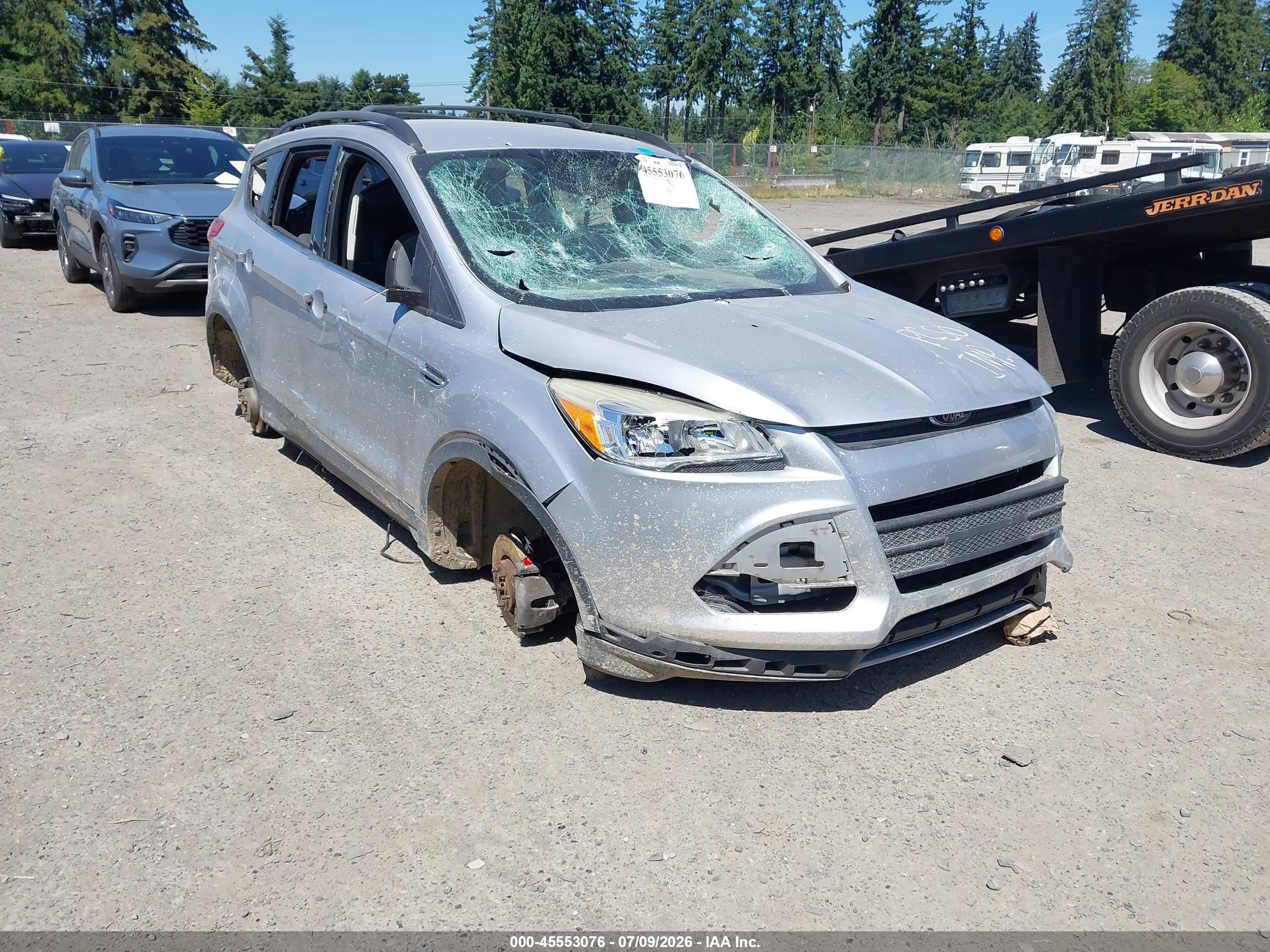 2013 Ford Escape SE, VIN 1FMCU0GX2DUD62765 — Vandalism