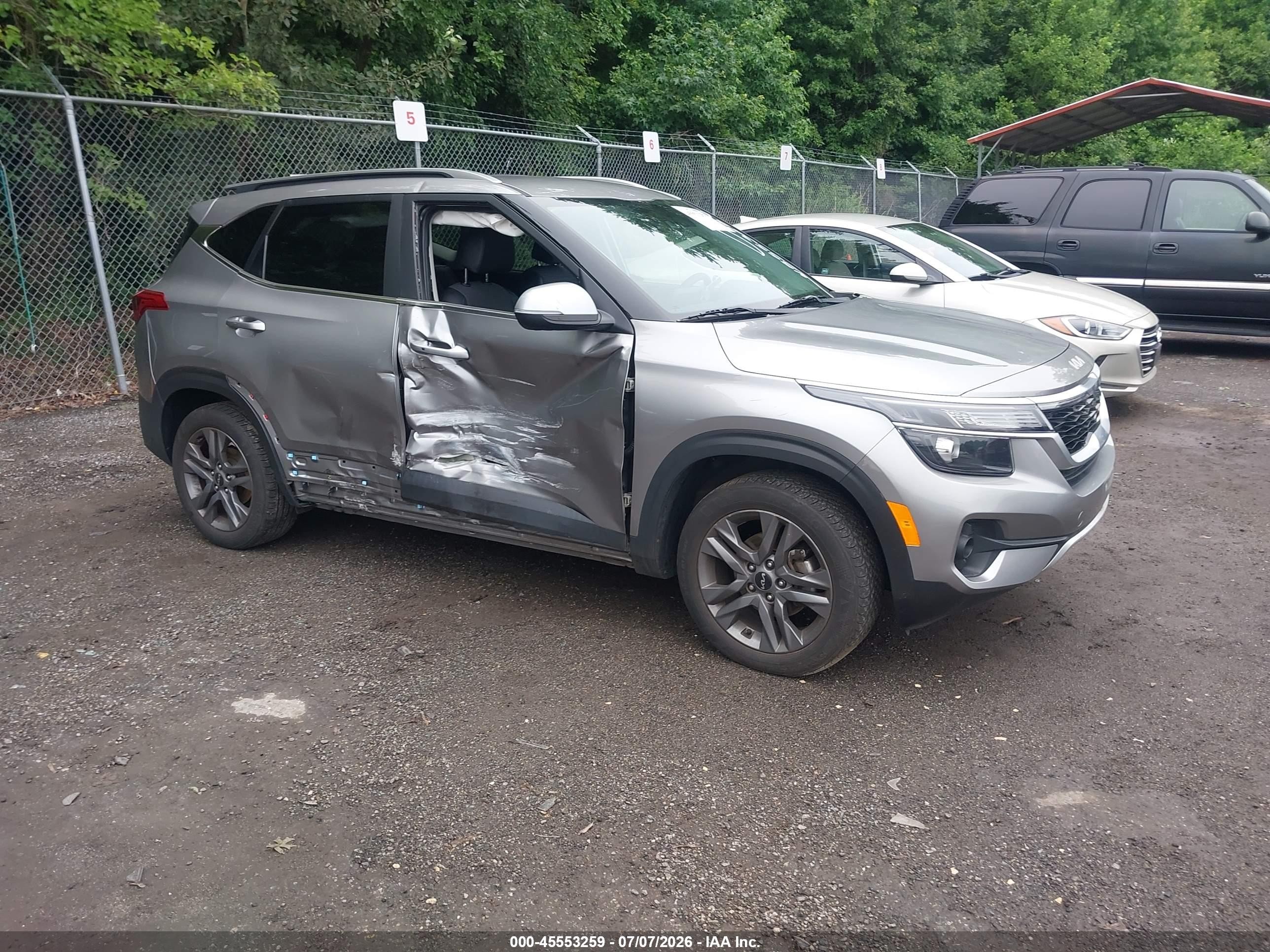 2023 Kia Seltos S, VIN KNDEU2AA7P7395678 — Side