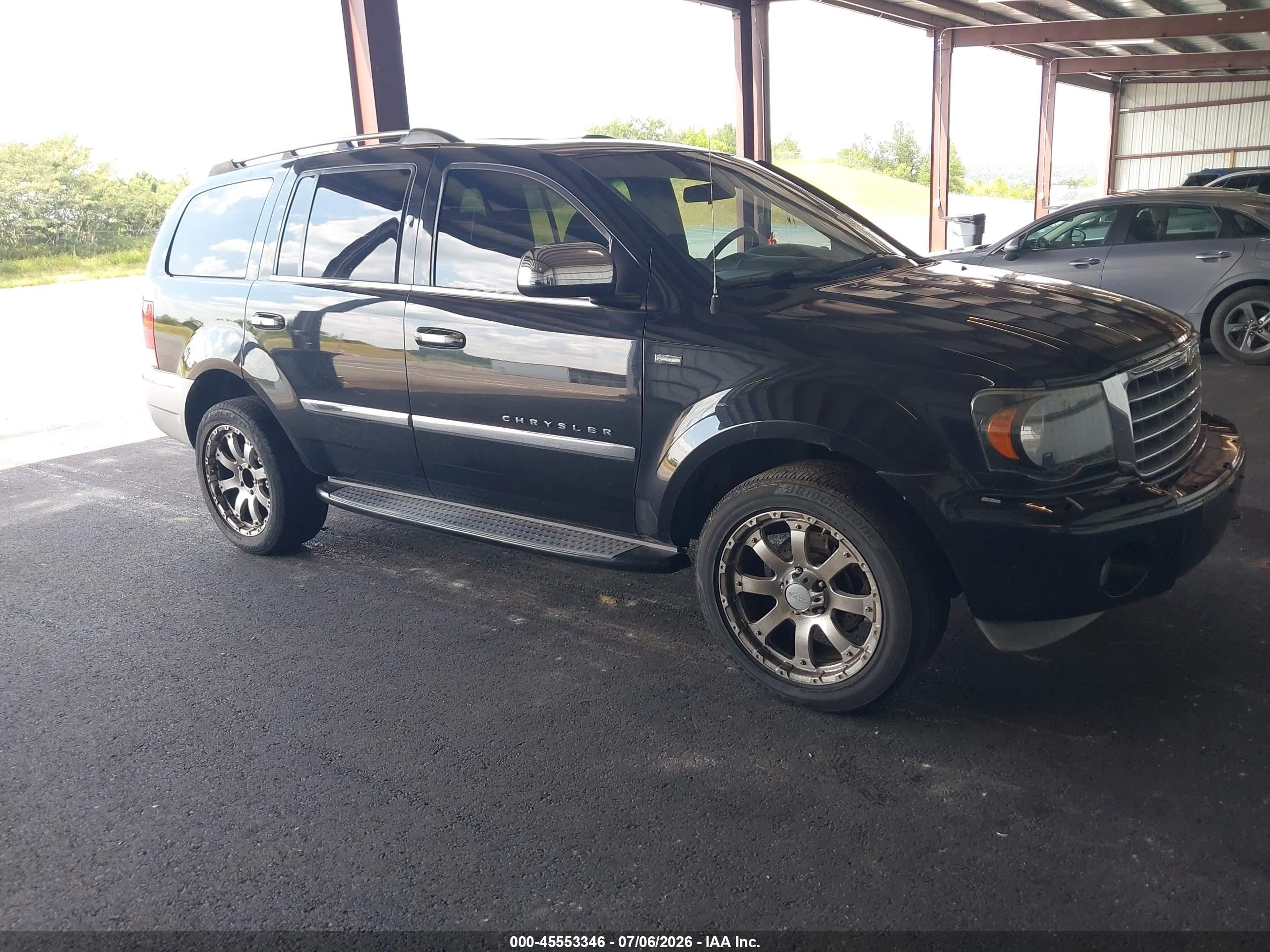 2008 Chrysler Aspen Limited, VIN 1A8HW58228F136765 — Normal wear