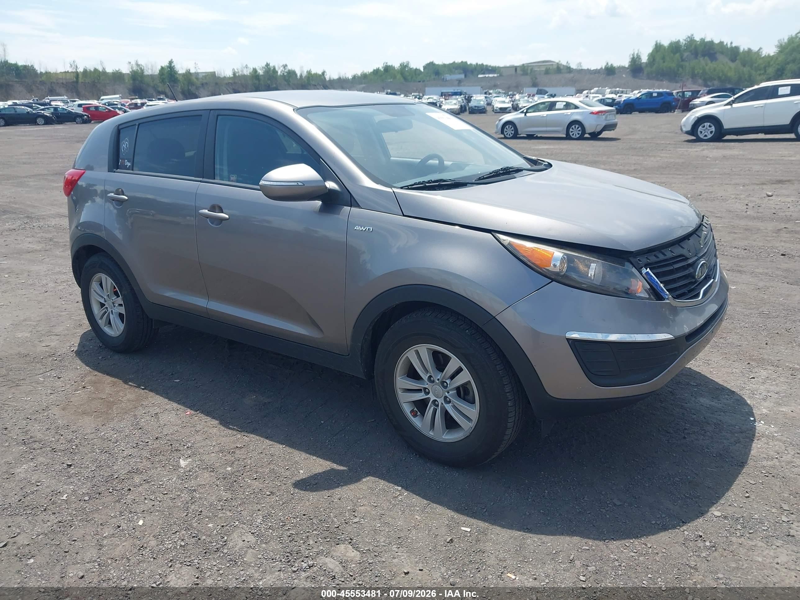 2011 Kia Sportage LX, VIN KNDPBCA21B7047638 — Front end