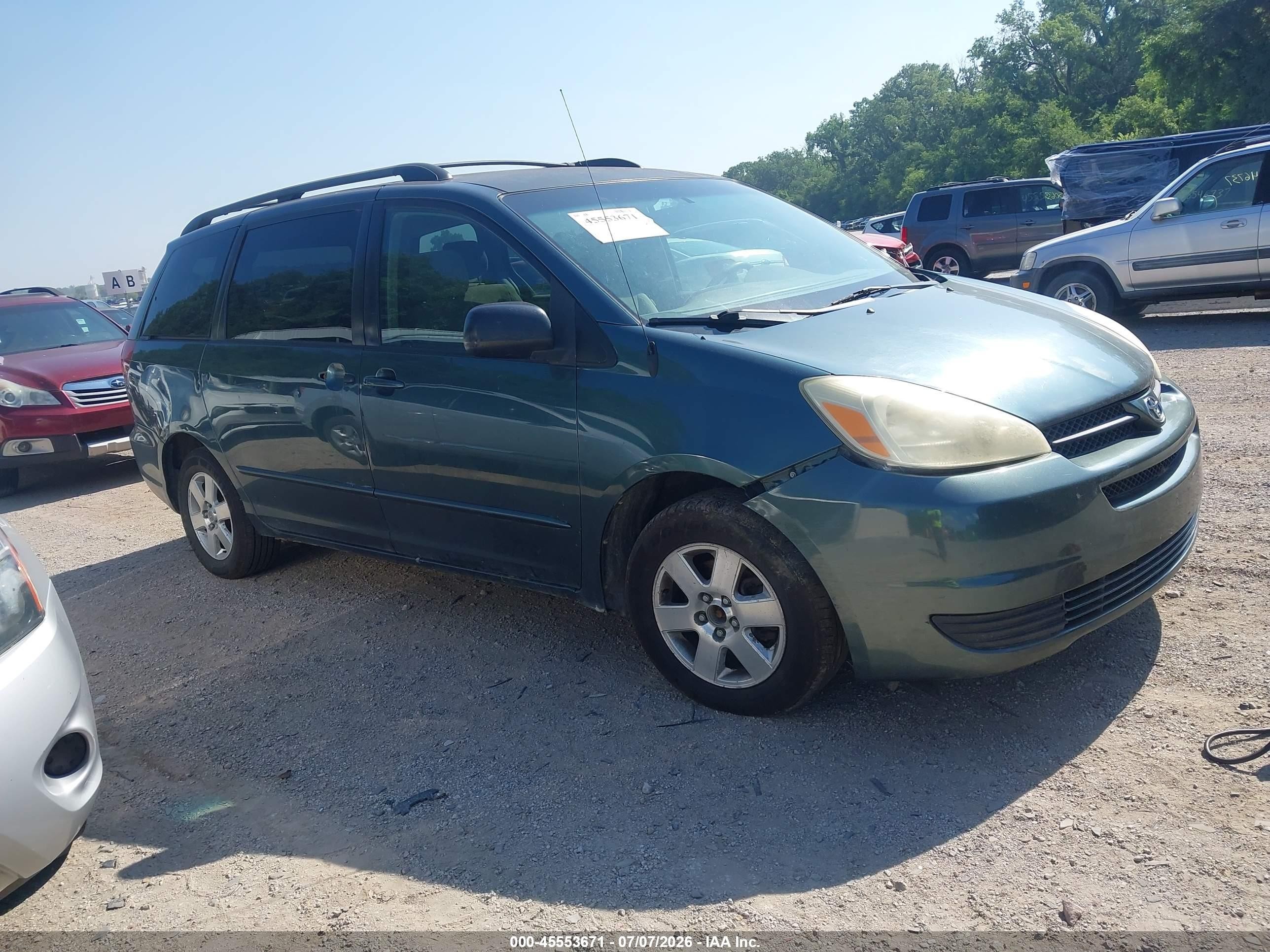 2005 Toyota Sienna LE, VIN 5TDZA23C25S364186 — Normal wear