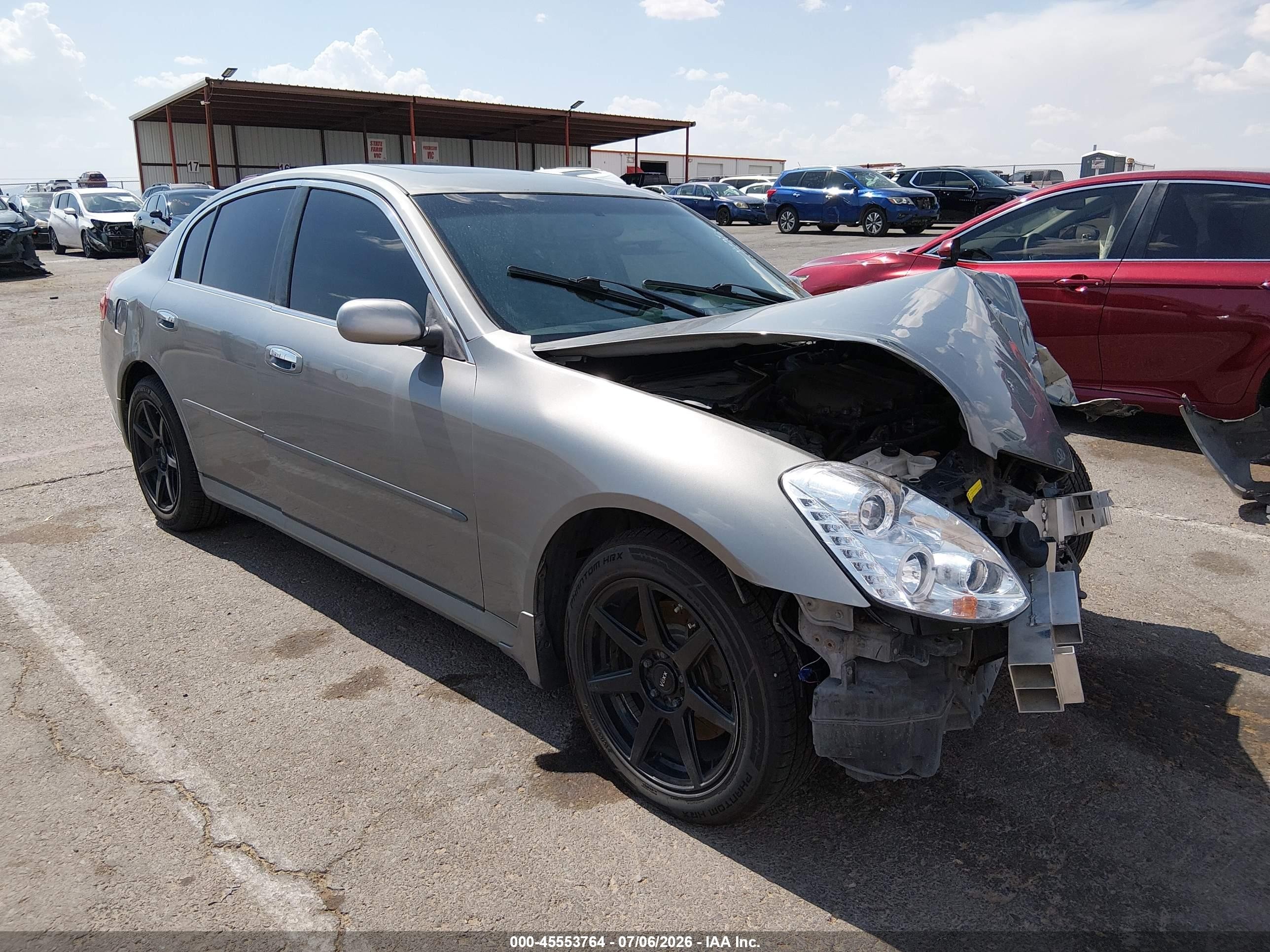 2005 Infiniti G35, VIN JNKCV51E35M219619 — Front end