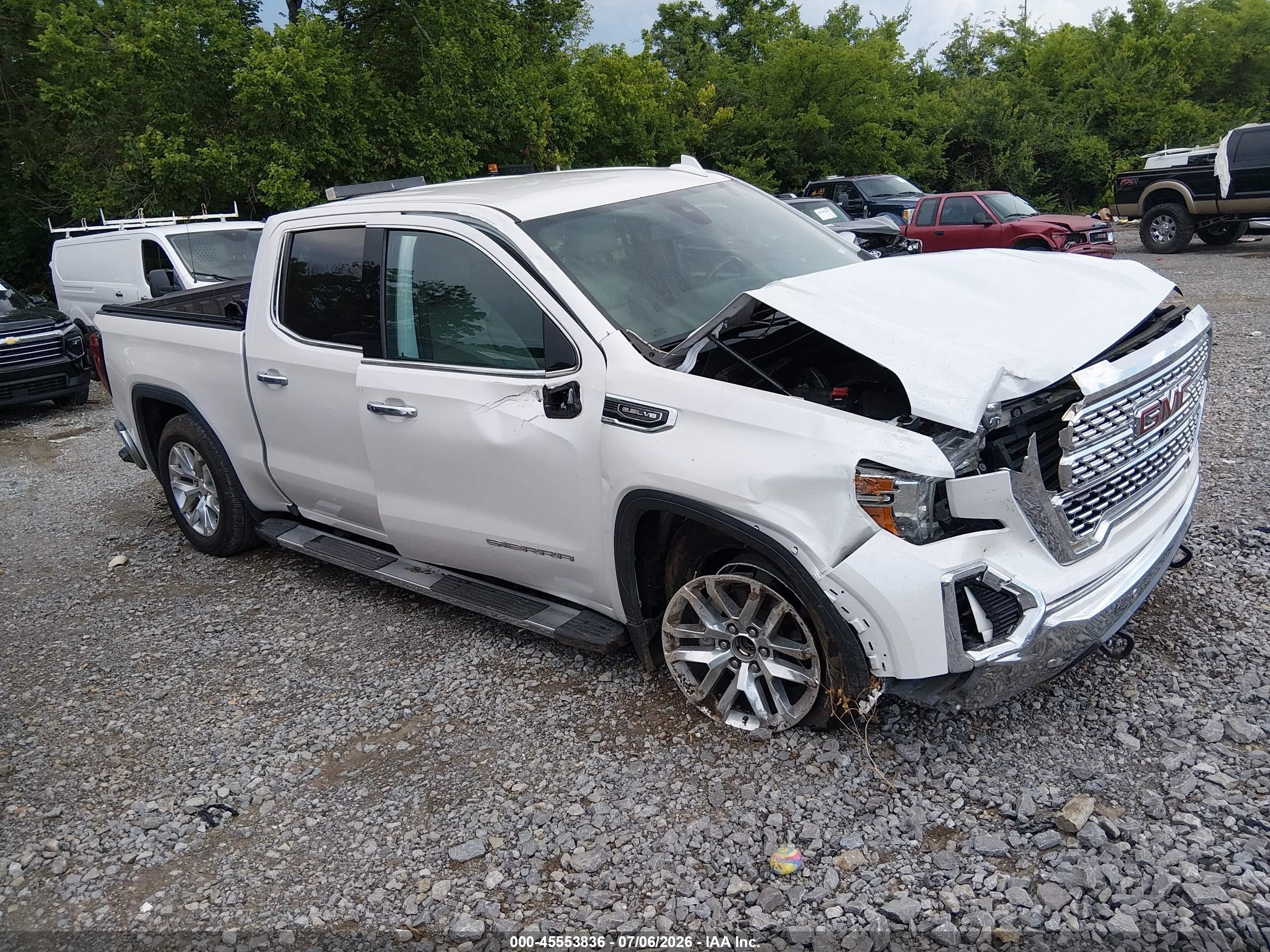 2020 GMC Sierra 1500 SLT, VIN 3GTP8DED6LG173144 — Front end