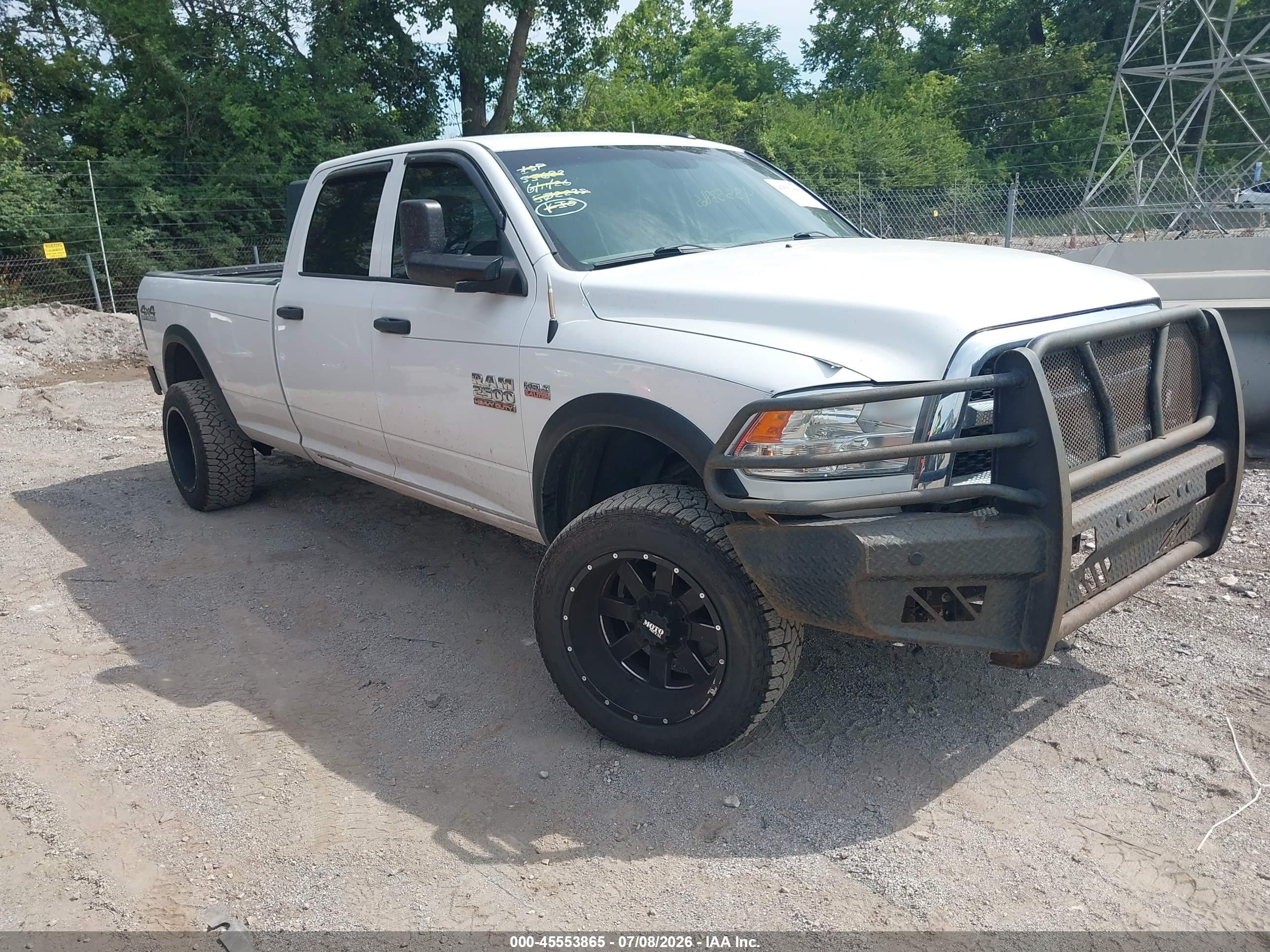 2017 Ram 2500 Tradesman, VIN 3C6UR5HJ7HG502228 — Side