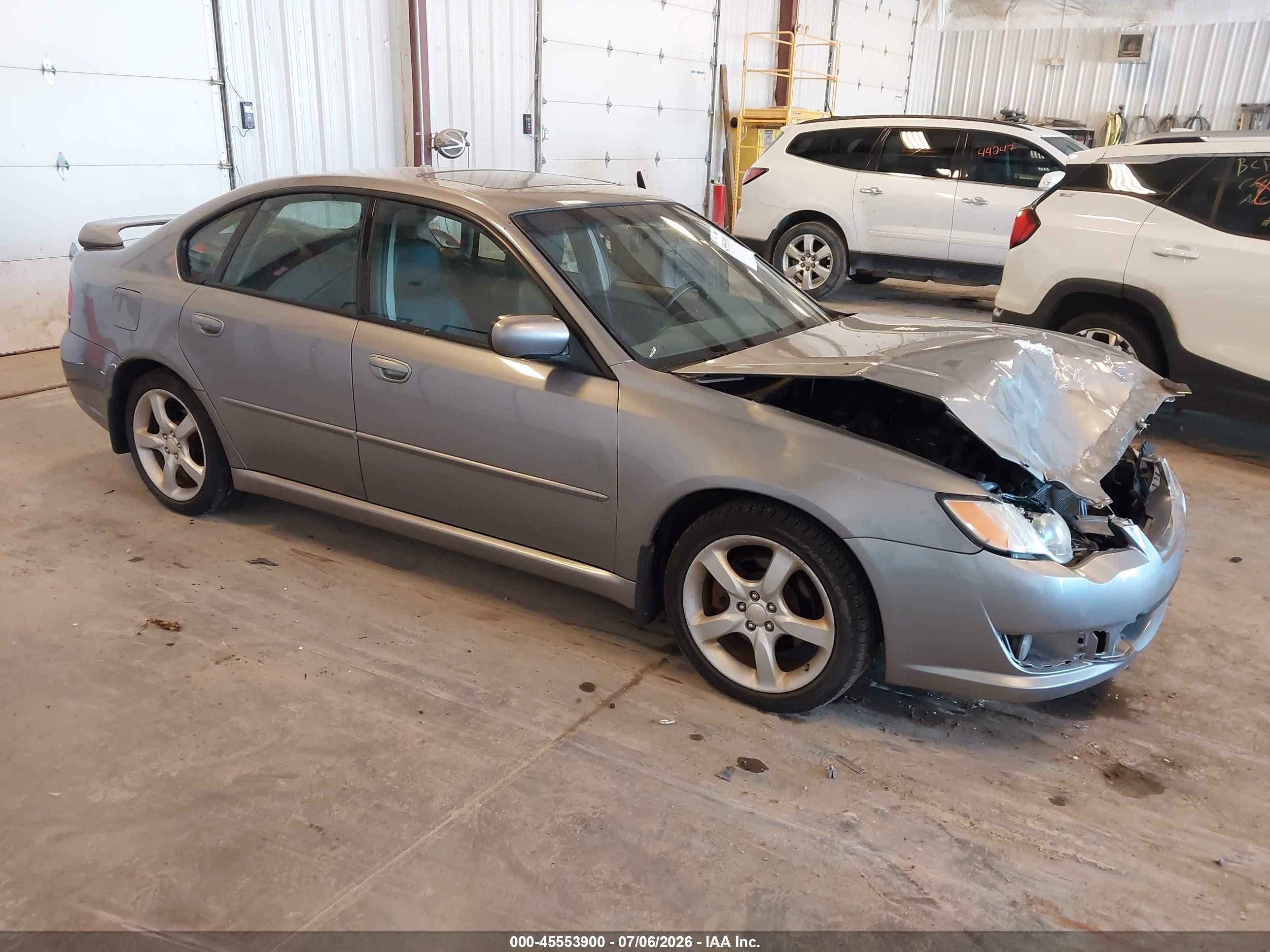 2008 Subaru Legacy Limited, VIN 4S3BL626687223442 — Перед