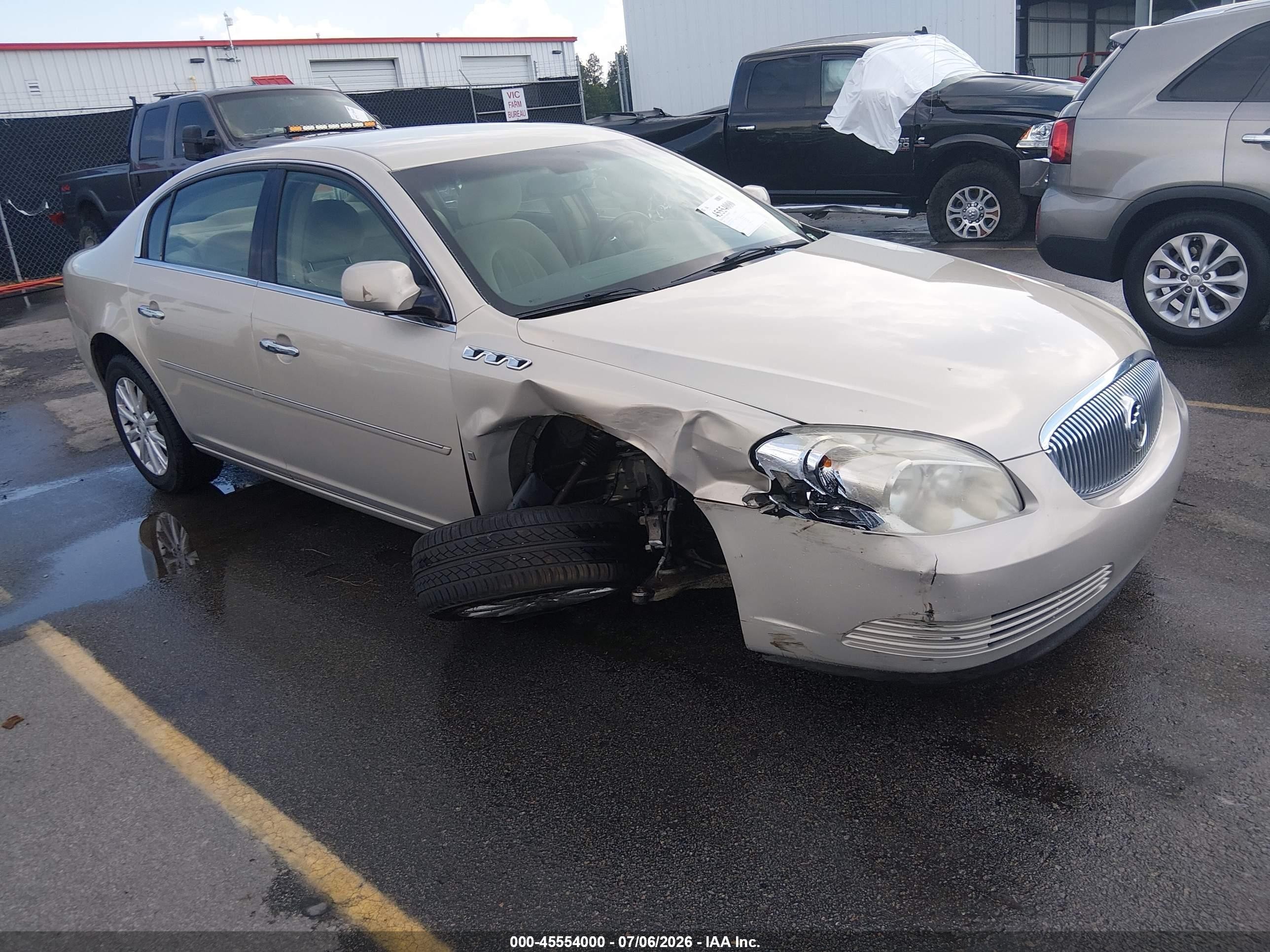 2009 Buick Lucerne CX, VIN 1G4HP57M59U131396 — Front end