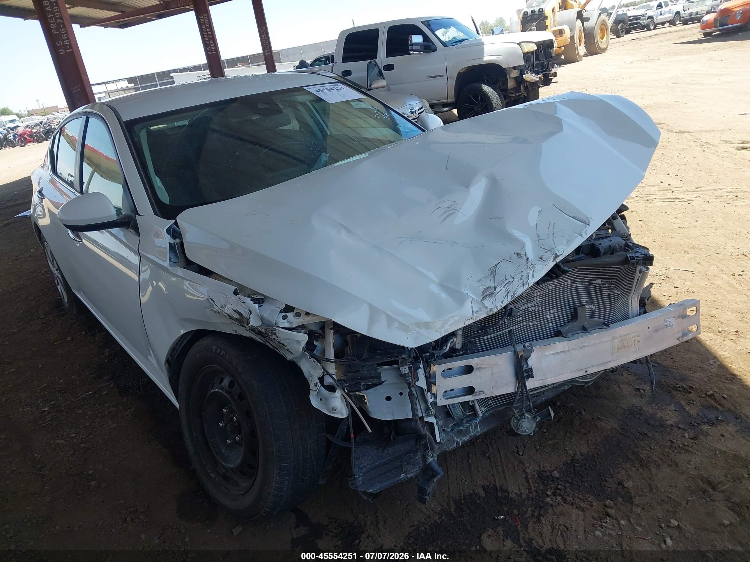 2023 Nissan Altima S, VIN 1N4BL4BV2PN337661 — Front end