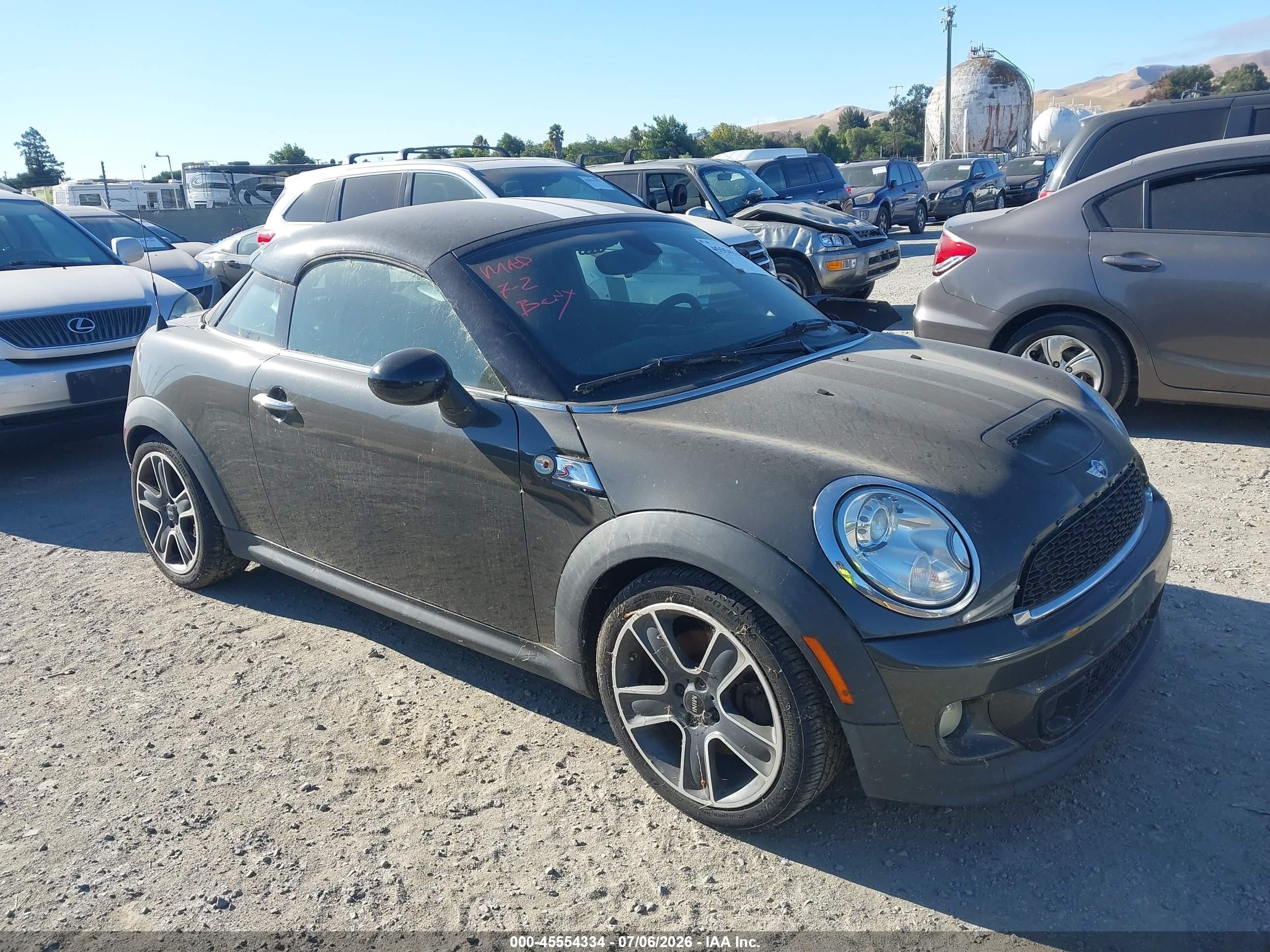 2013 MINI Coupe S, VIN WMWSX3C55DT466814 — Normal wear