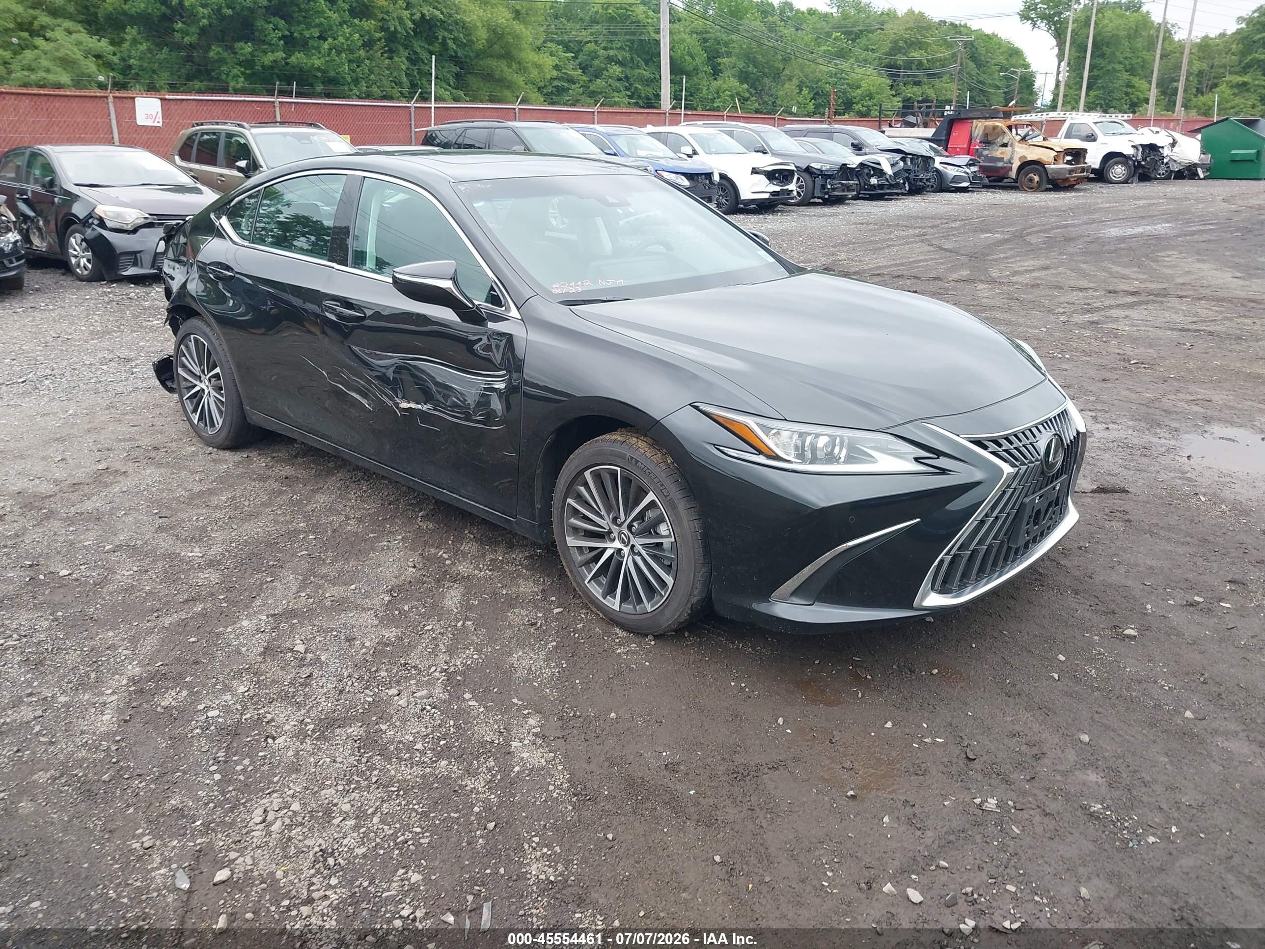 2025 Lexus ES 300h, VIN 58ADA1C13SU076322 — Side