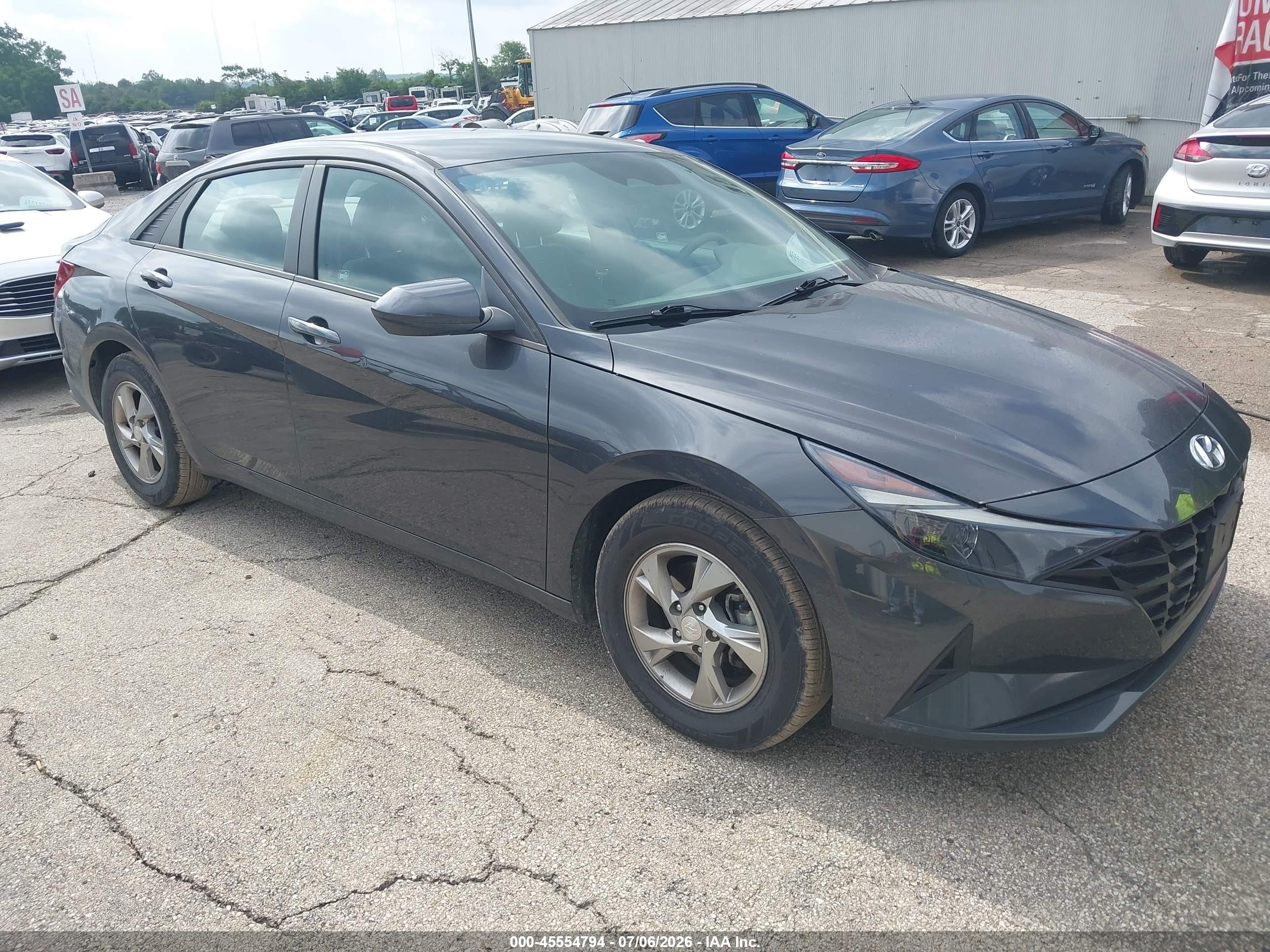2021 Hyundai Elantra SE, VIN 5NPLL4AG8MH049611 — Rear end