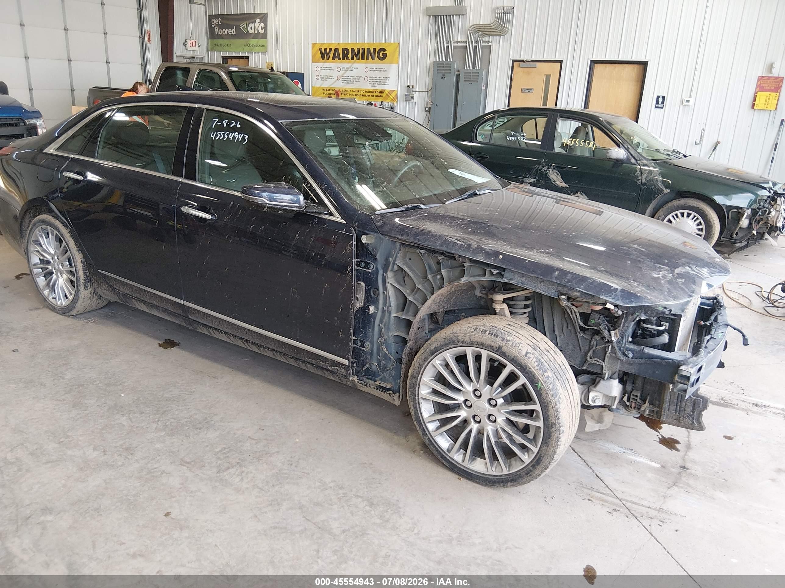 2017 Cadillac CT6 Premium Luxury AWD, VIN 1G6KH5R6XHU202969 — Front end