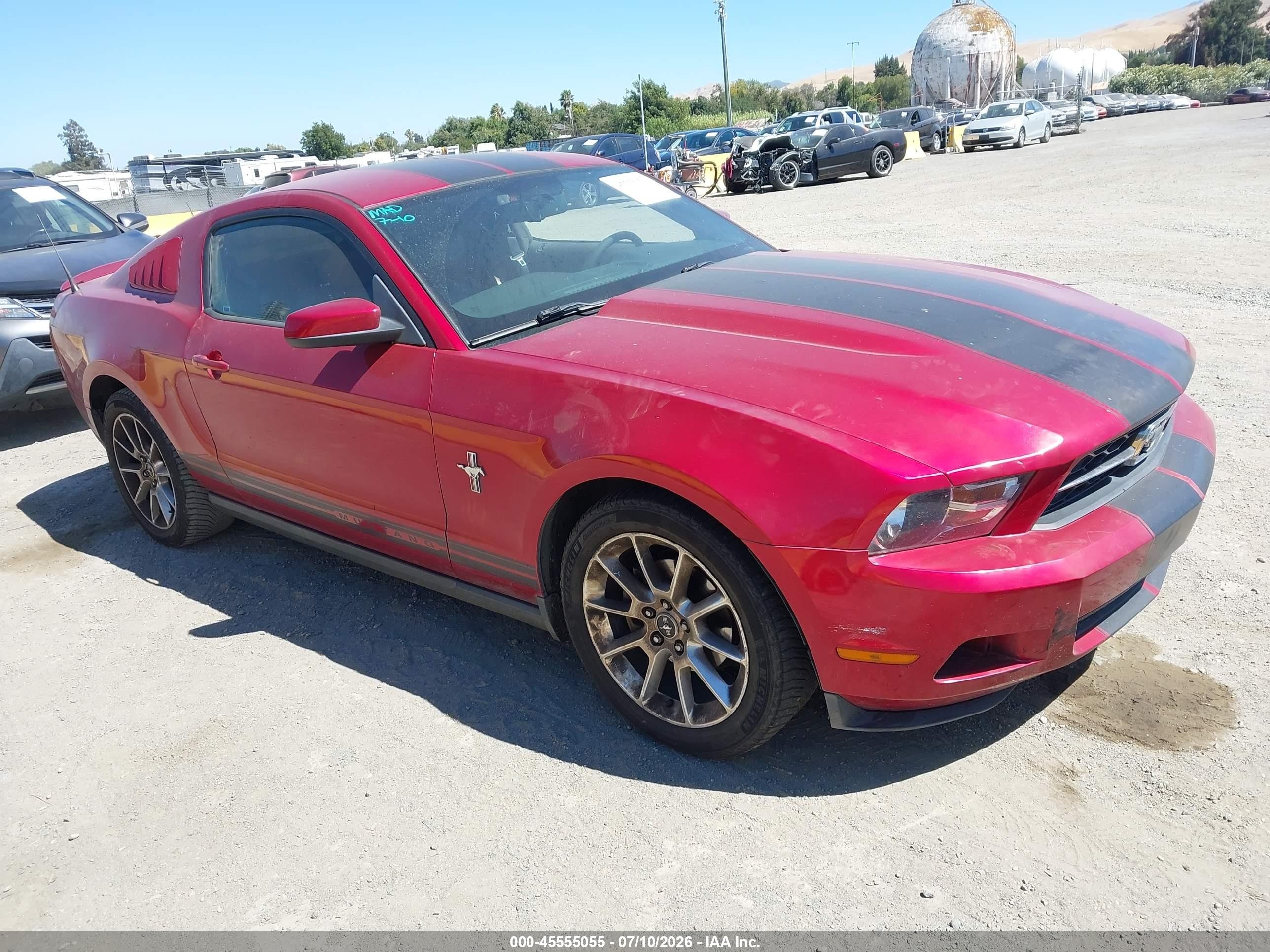 2010 Ford Mustang V6, VIN 1ZVBP8AN6A5104166 — Normal wear