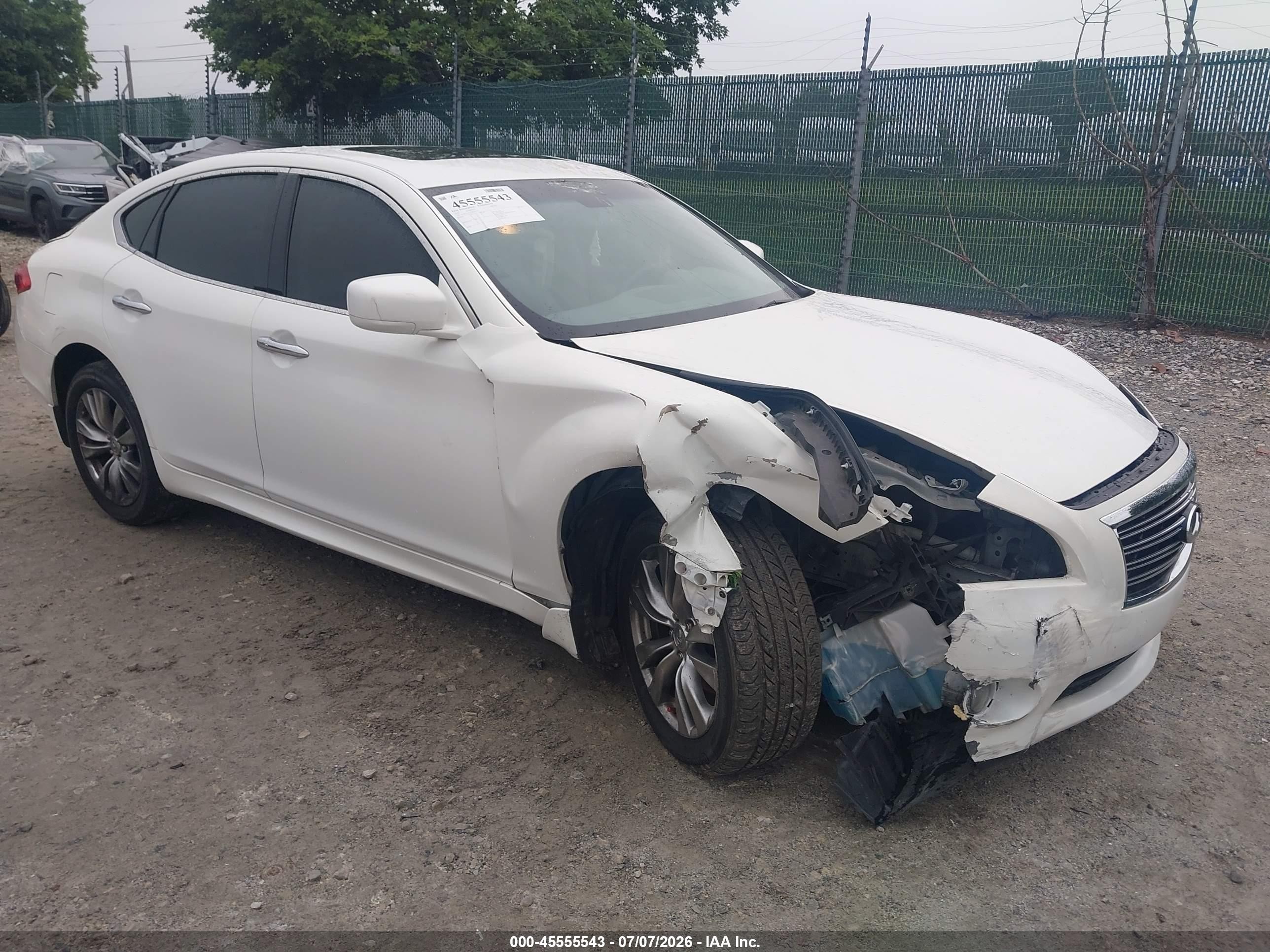 2012 Infiniti M, VIN JN1BY1AR3CM396154 — Front end