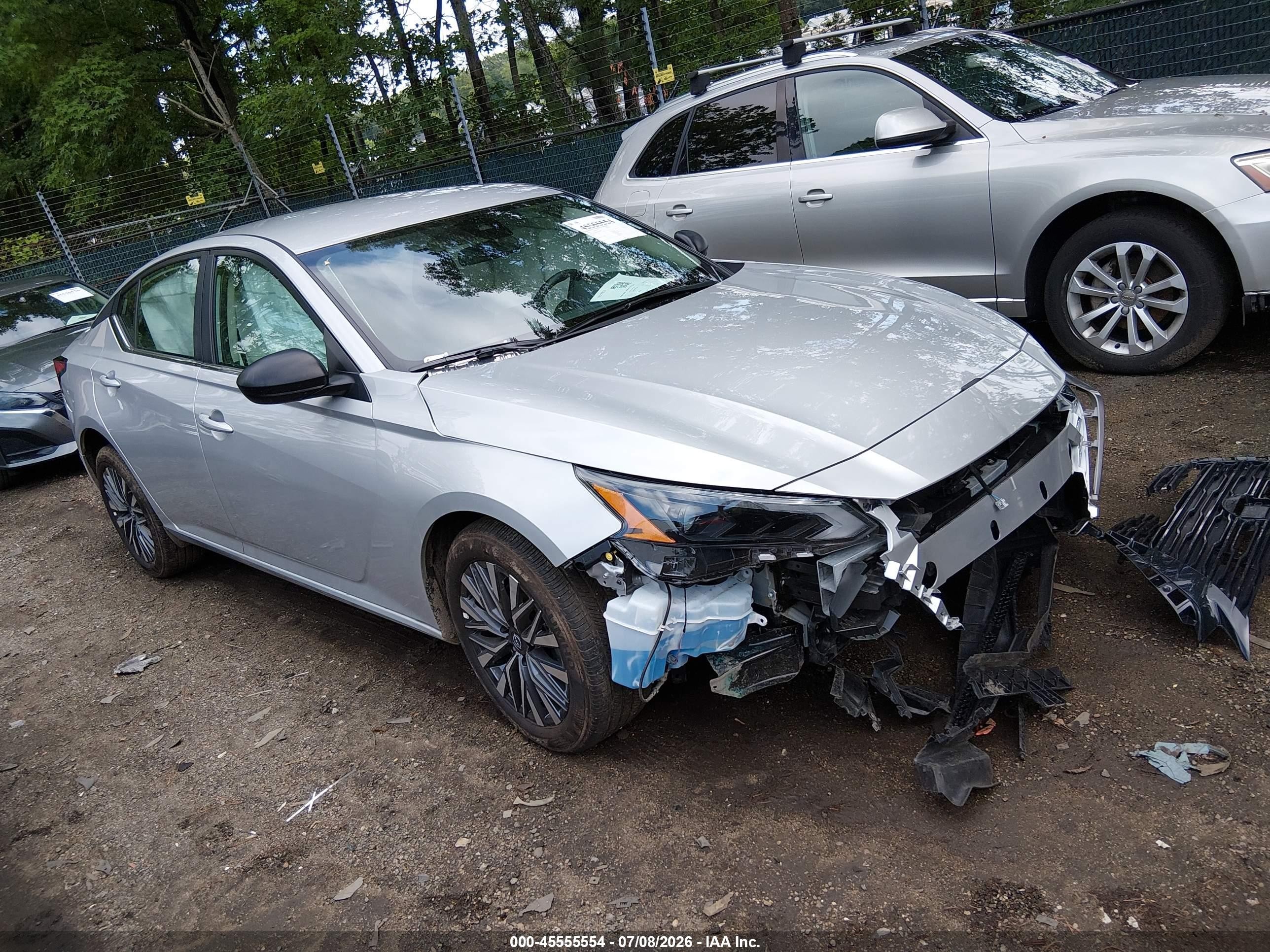 2026 Nissan Altima SV, VIN 1N4BL4DW4TN320604 — Front end