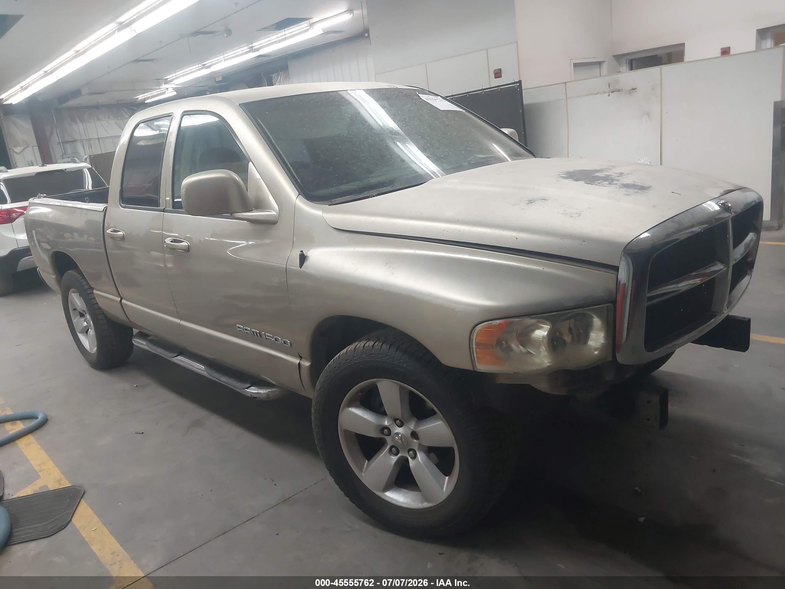 2002 Dodge 1500, VIN 3D7HA18N72G169720 — Перед