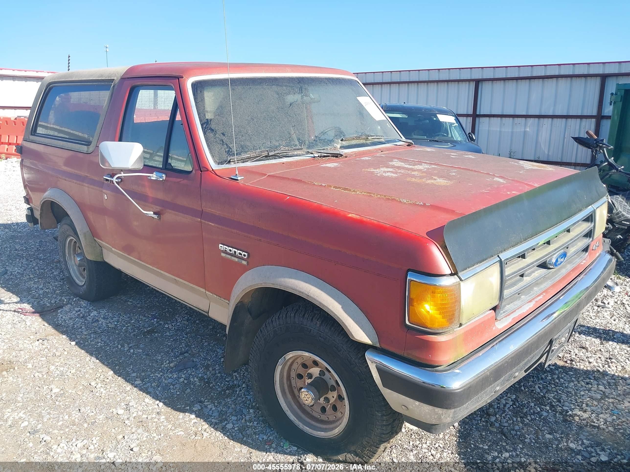 1990 Ford Bronco Custom, VIN 1FMEU15H9LLB34504 — Normal wear