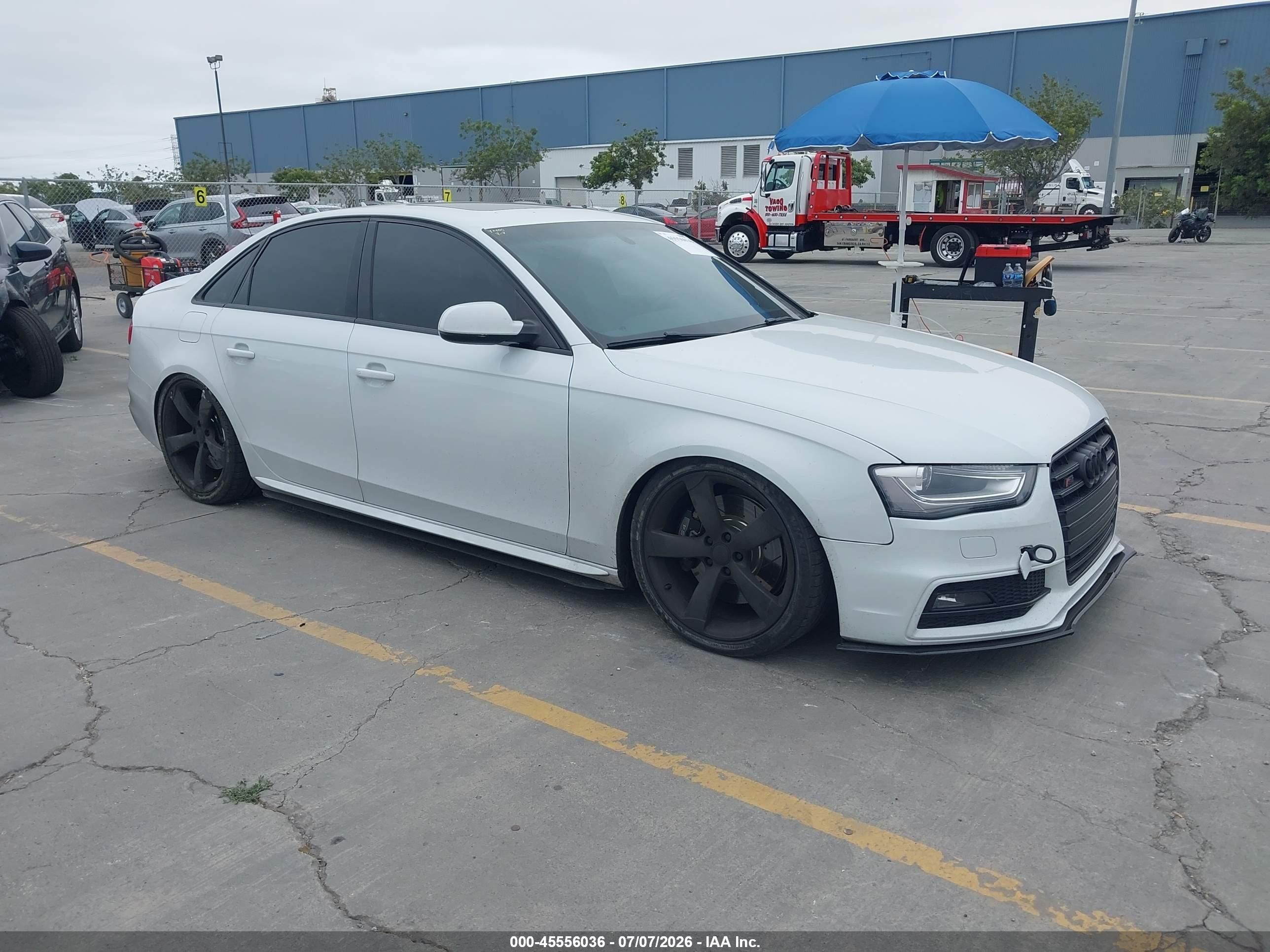 2014 Audi S4 Premium Plus, VIN WAUDGAFL5EA126924 — Rear end