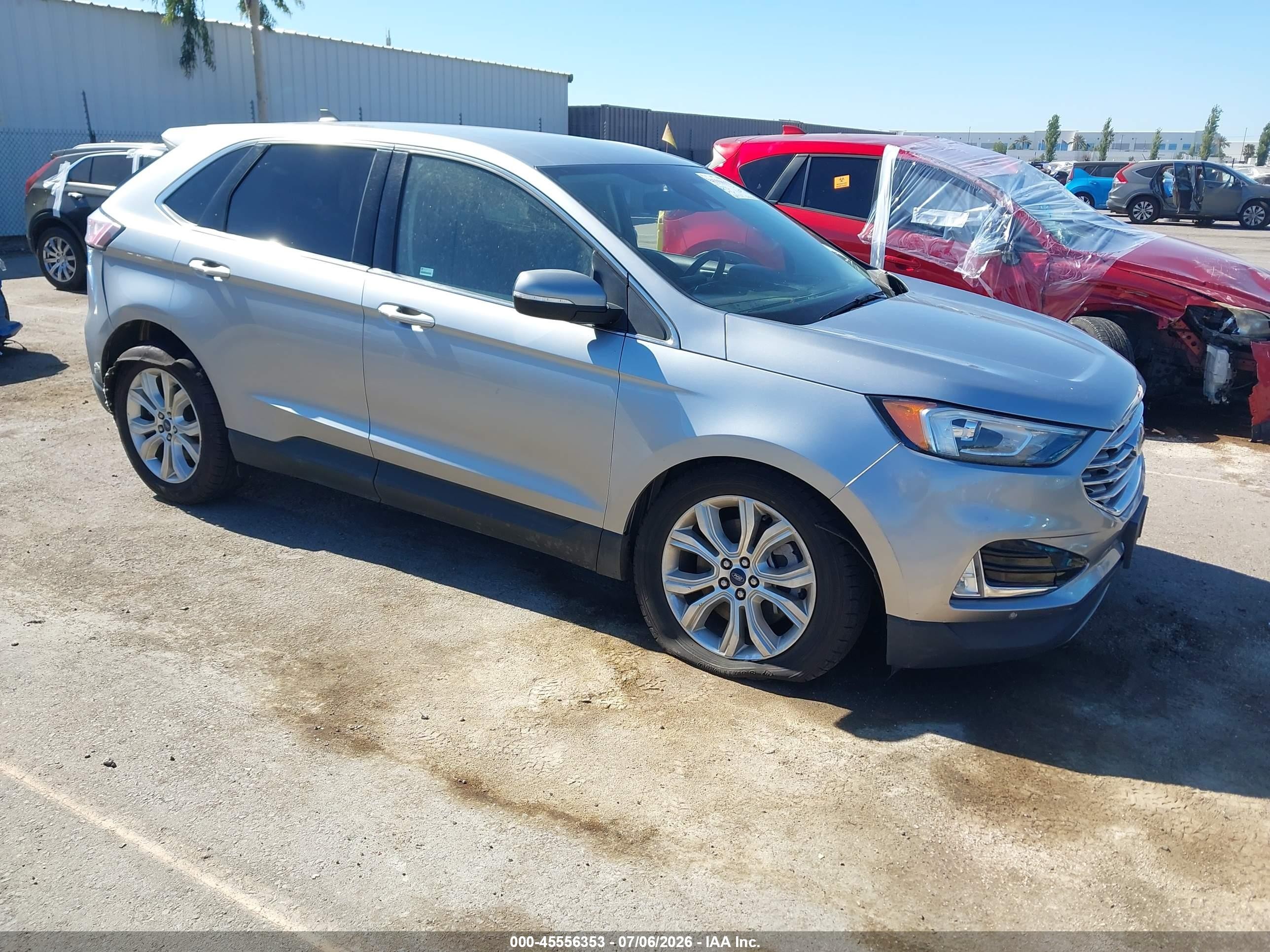 2022 Ford Edge Titanium, VIN 2FMPK4K95NBA15039 — Front end