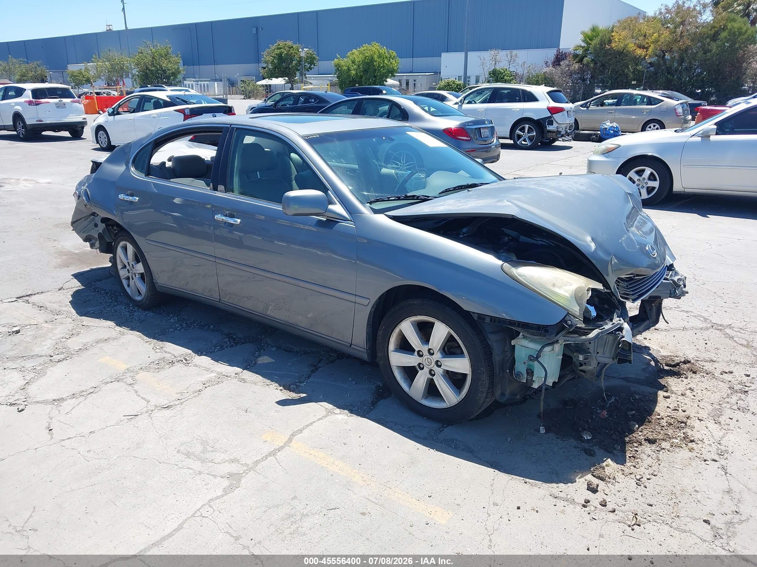 2006 Lexus ES 350, VIN JTHBA30G565155240 — Перед