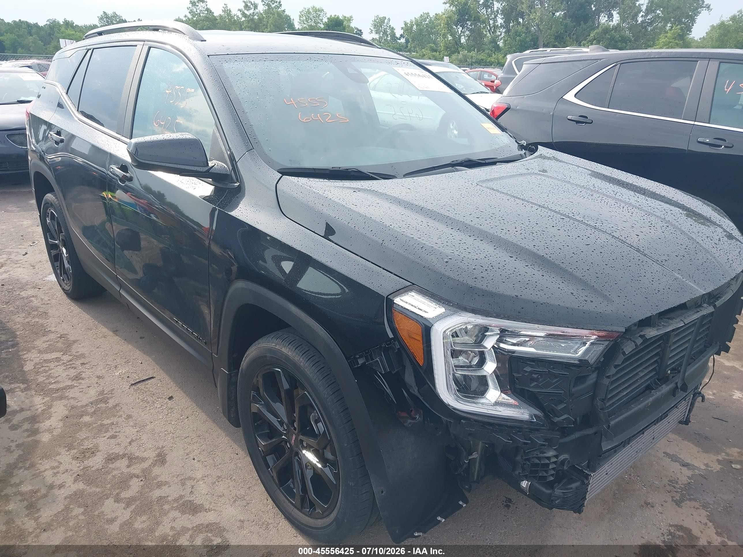 2022 GMC Terrain SLE, VIN 3GKALTEVXNL296922 — Front end