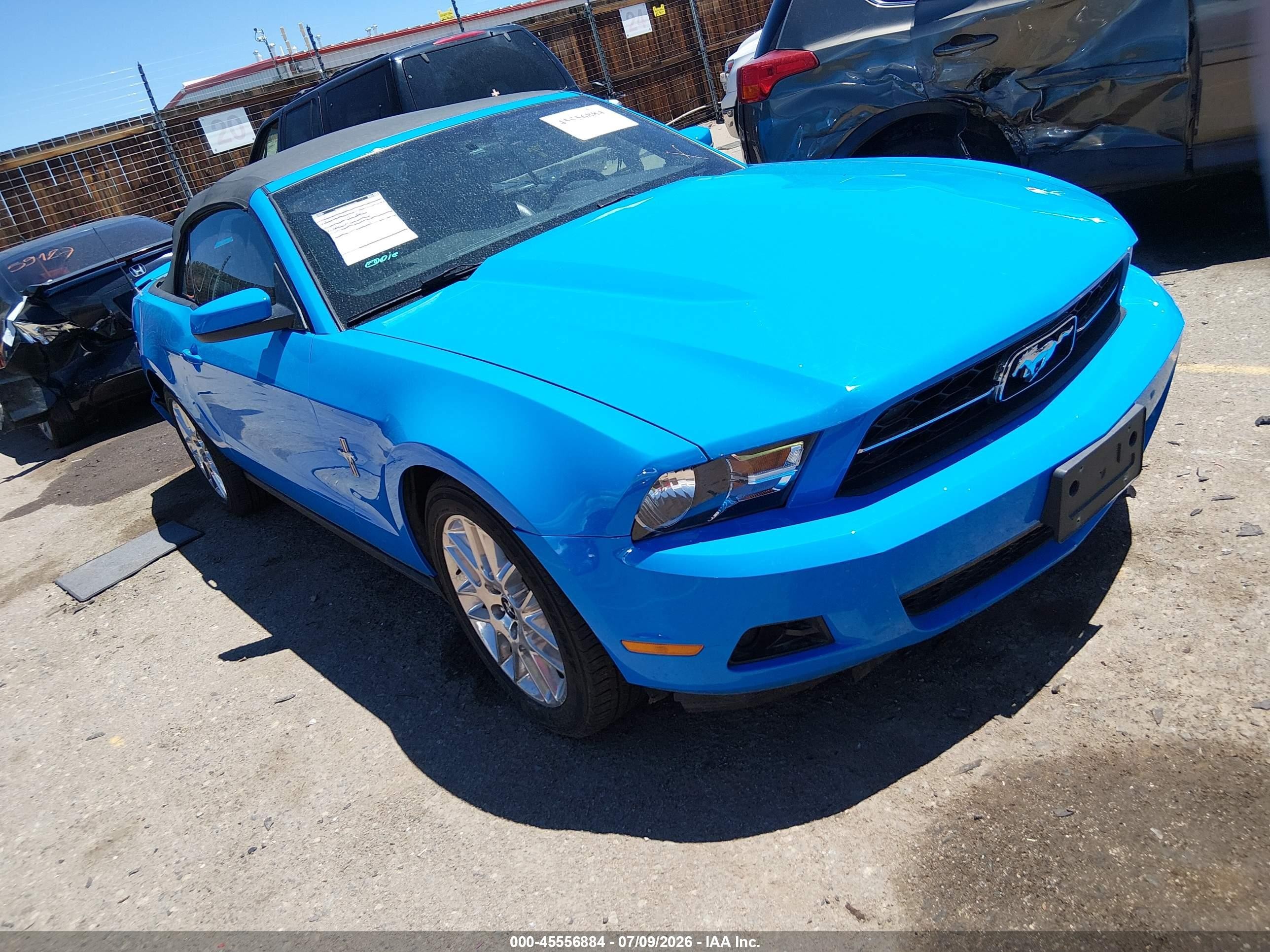 2012 Ford Mustang Premium, VIN 1ZVBP8EM0C5231337 — Rear end