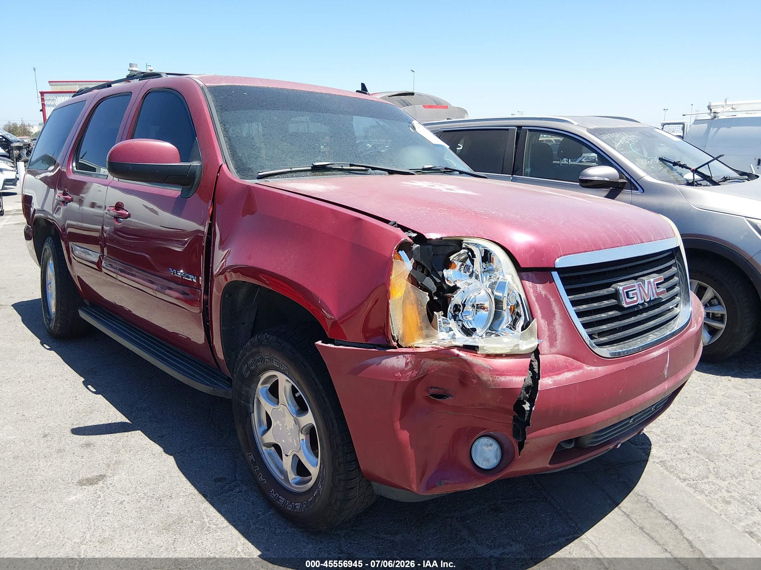 2007 GMC Yukon SLT, VIN 1GKFC13J57R129115 — Front end