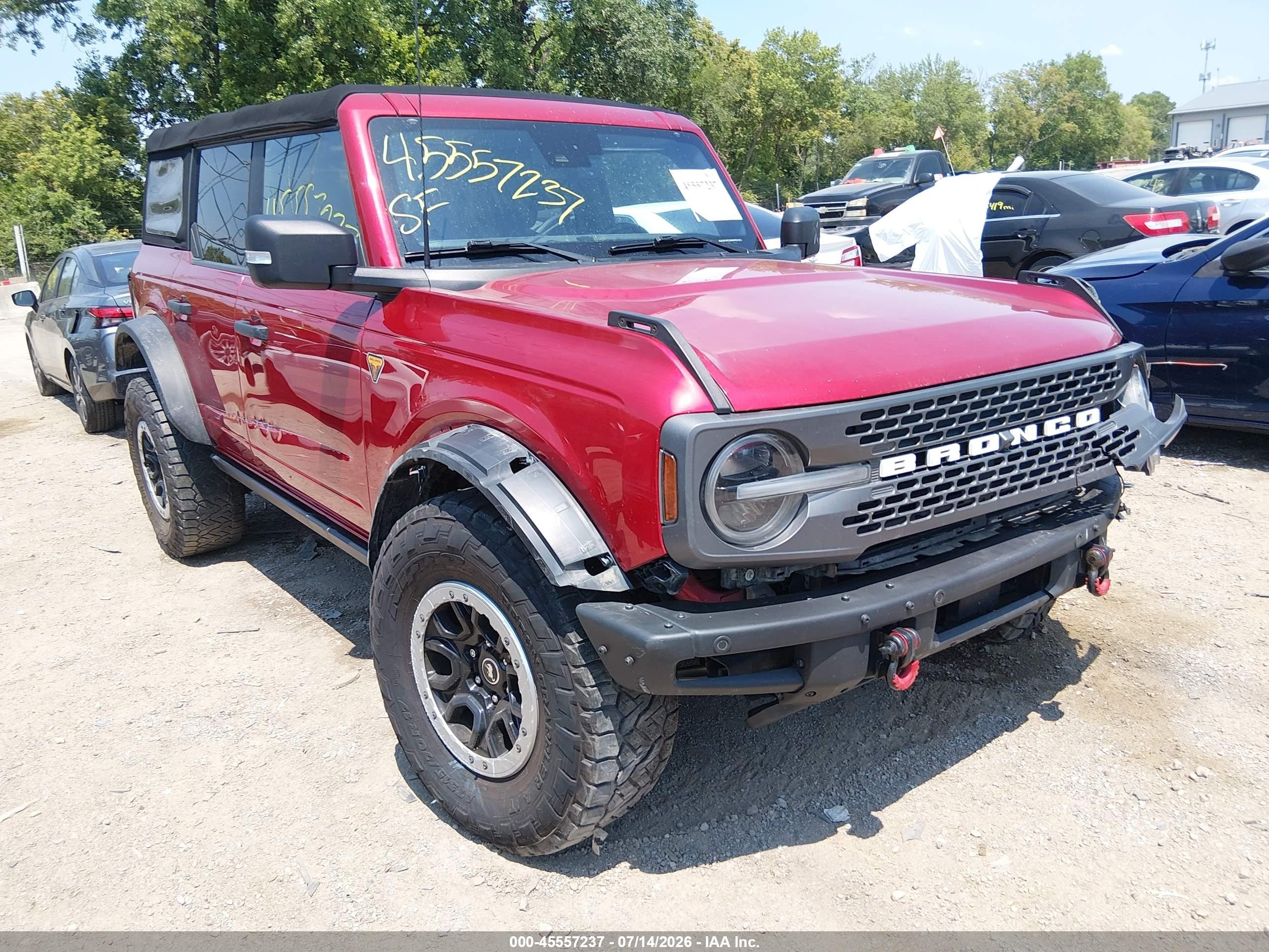 2021 Ford Bronco Wildtrak, VIN 1FMEE5DP3MLA93883 — Front end