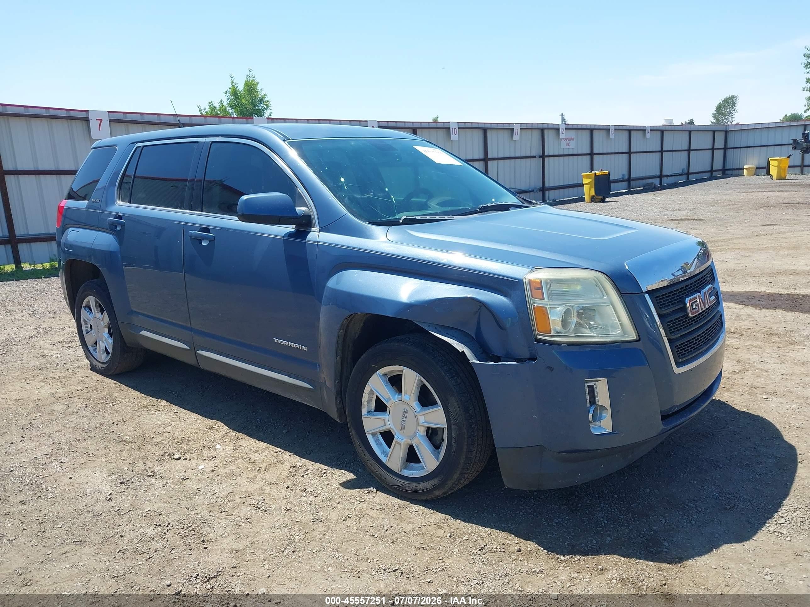 2011 GMC Terrain SLE-1, VIN 2CTALMECXB6288887 — Front end