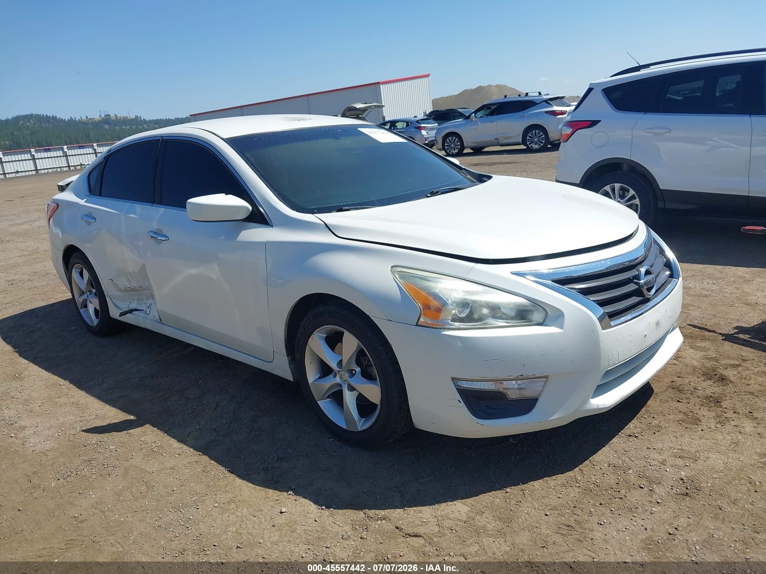 2013 Nissan Altima S, VIN 1N4AL3AP4DC257083 — Interior fire