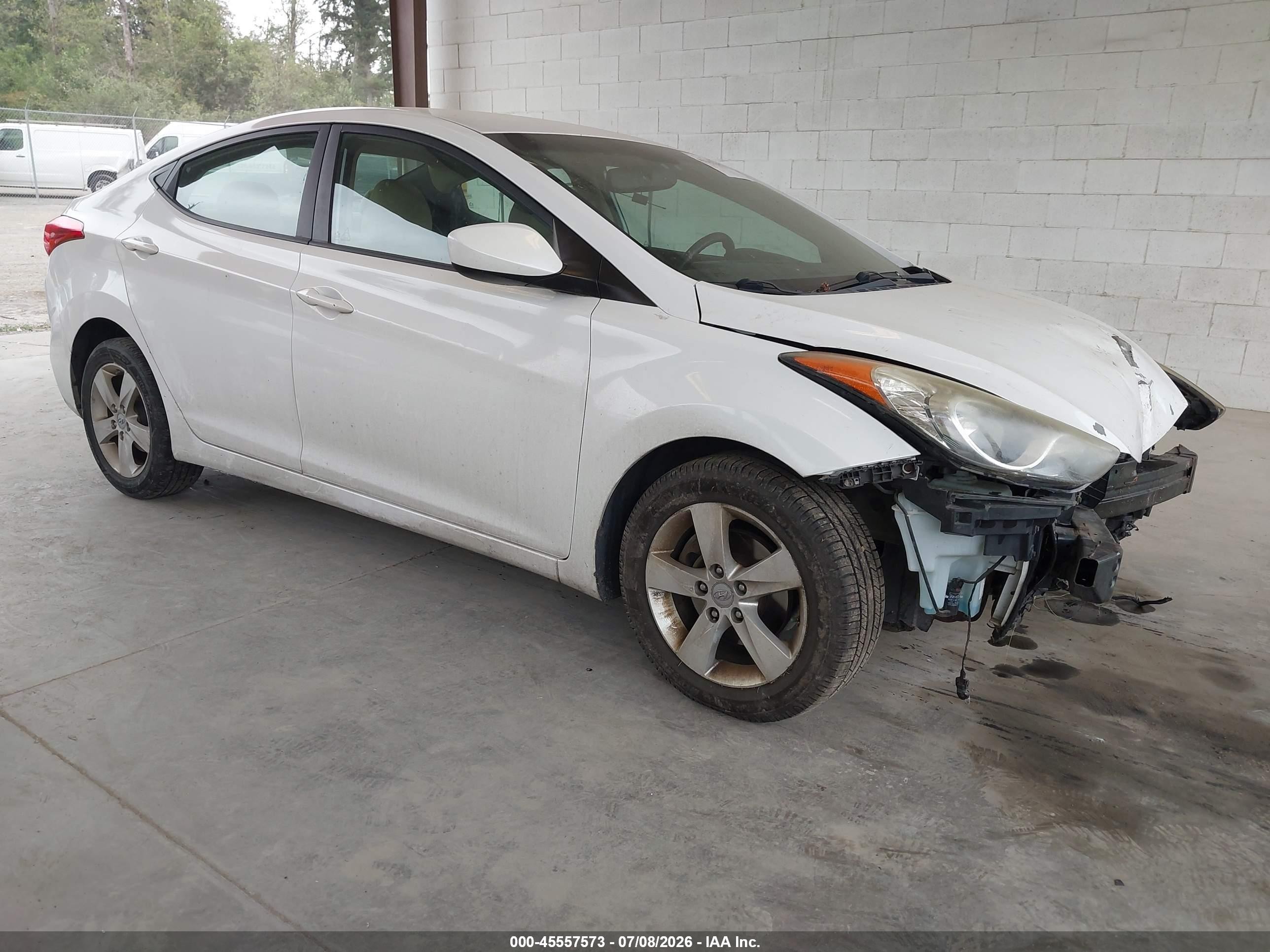2012 Hyundai Elantra GLS, VIN 5NPDH4AE8CH064855 — Front end