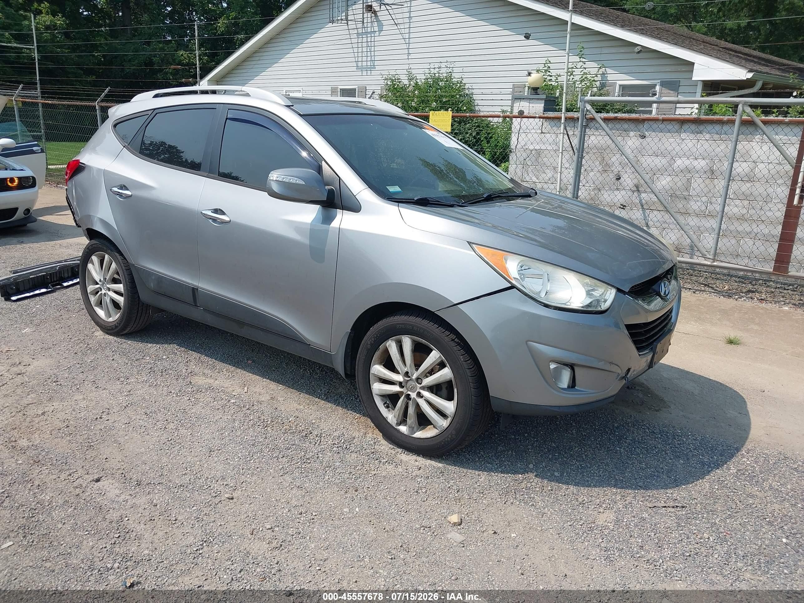2013 Hyundai Tucson GLS, VIN KM8JU3AC0DU737289 — Rear end