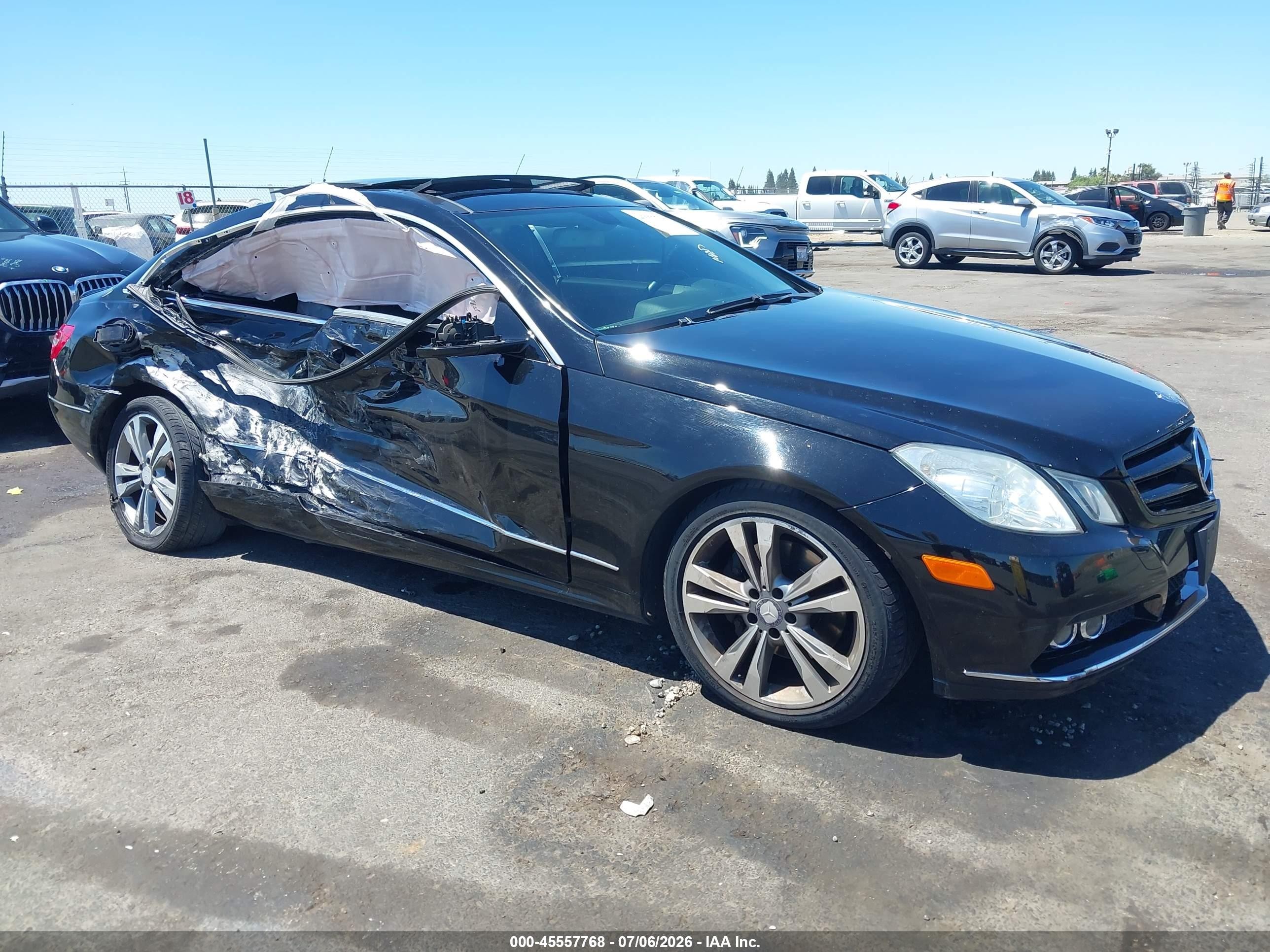 2011 Mercedes-Benz E 350, VIN WDDKJ5GB7BF077044 — Side