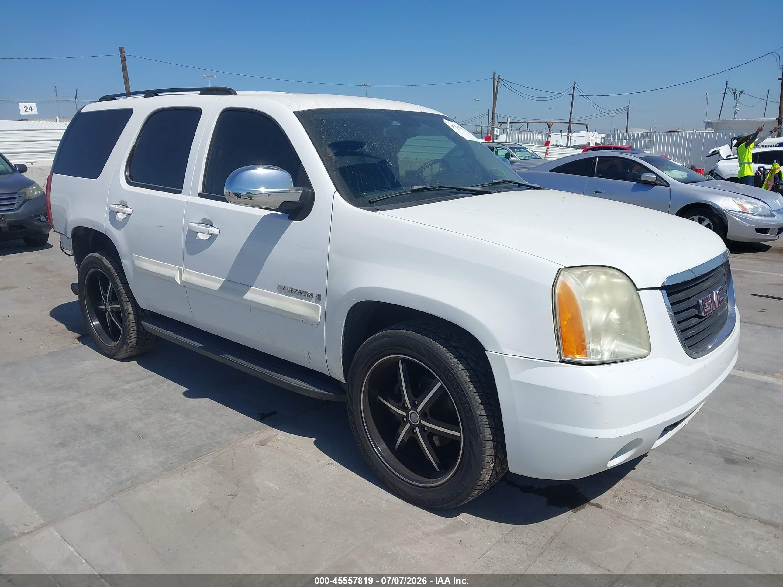 2007 GMC Yukon SLE, VIN 1GKFC13017R313345 — Rear end