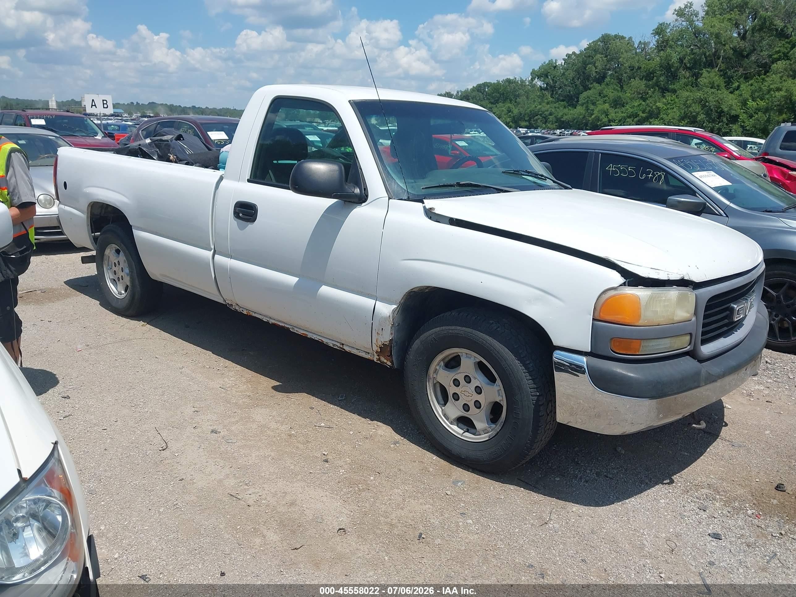2002 GMC Sierra 1500 SL, VIN 1GTEC14W52Z160665 — Normal wear