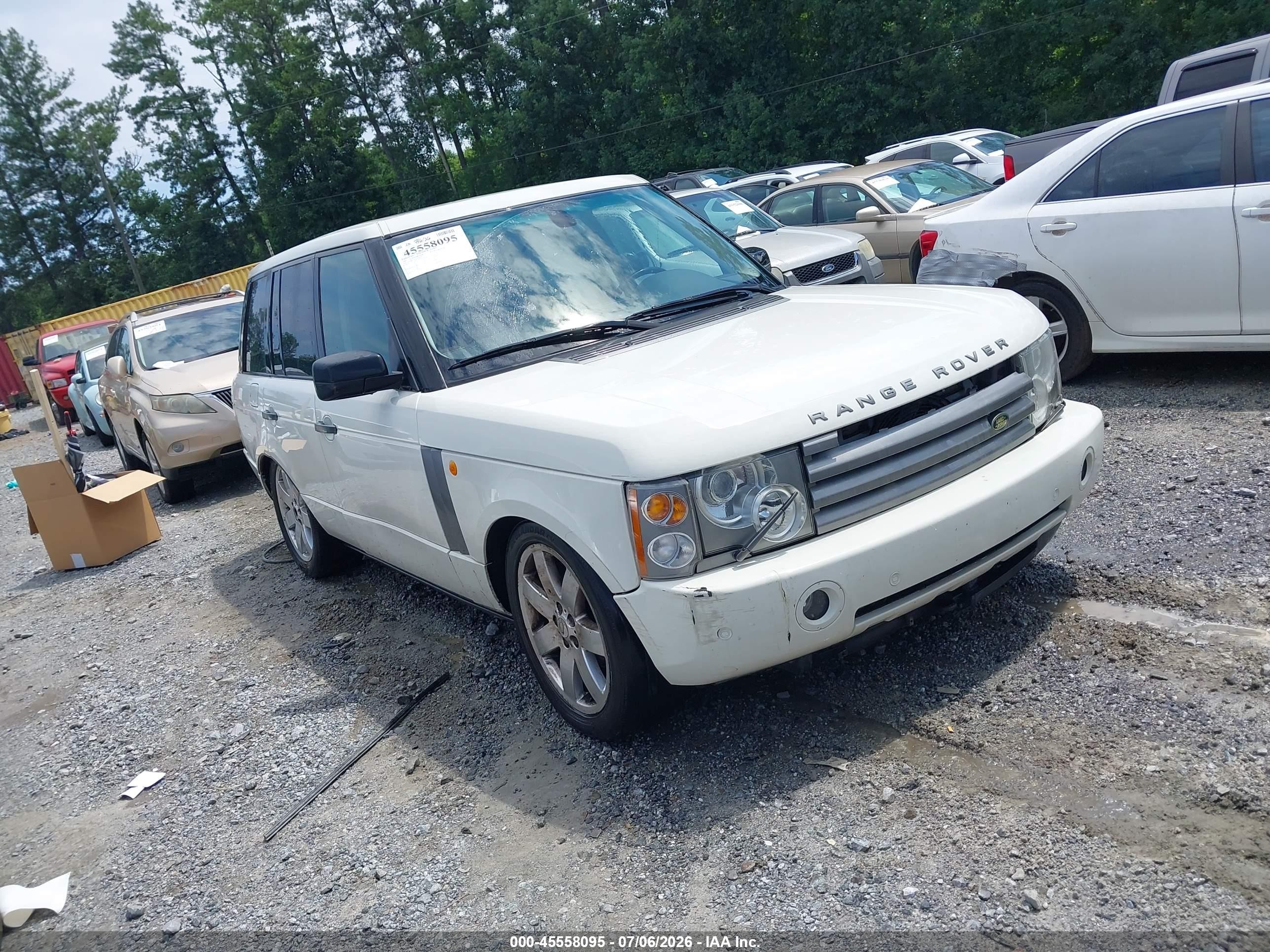 2005 Land Rover Range Rover HSE, VIN SALMF11475A196018 — Normal wear