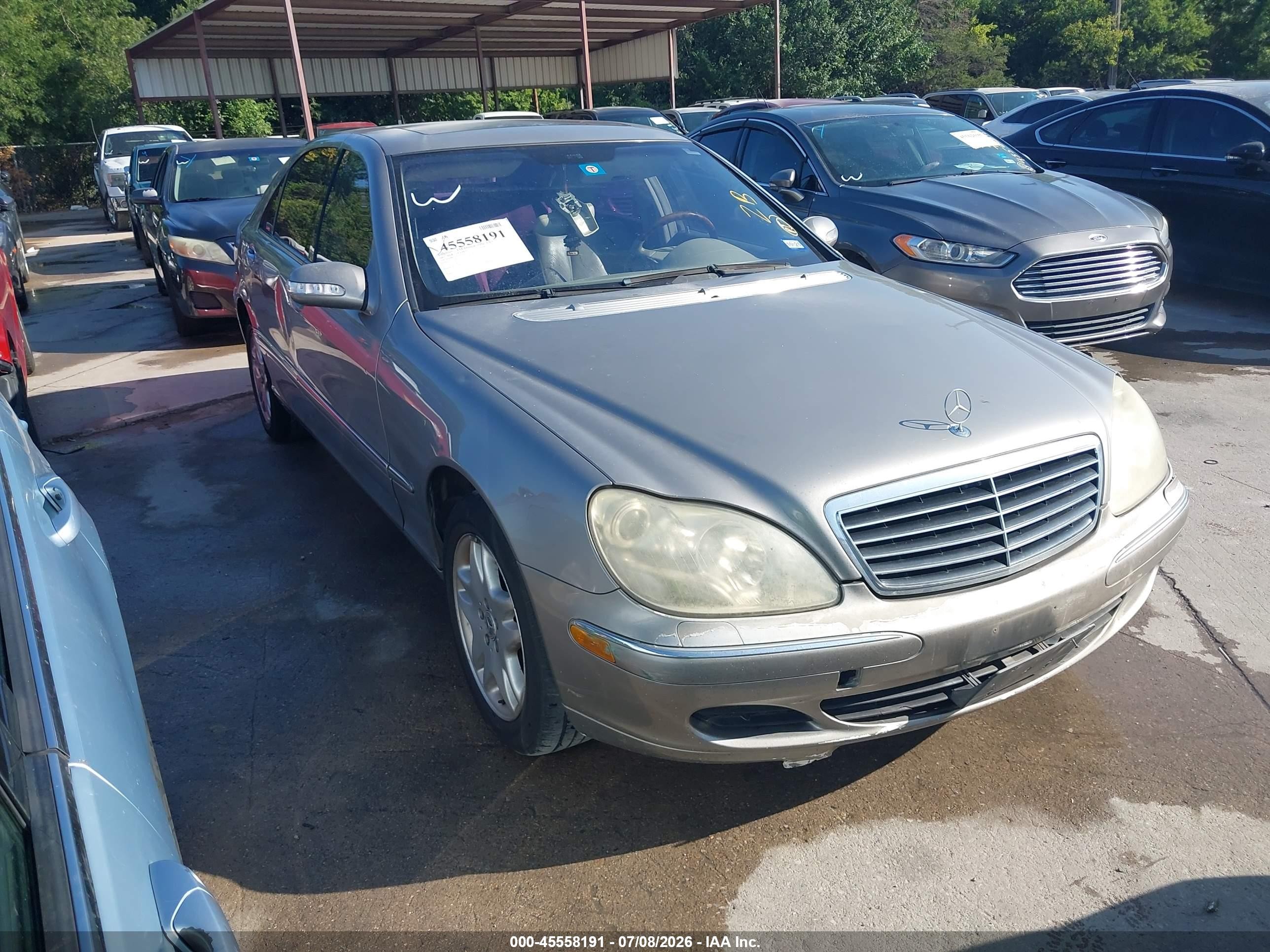 2003 Mercedes-Benz S 500, VIN WDBNG75JX3A327420 — Normal wear