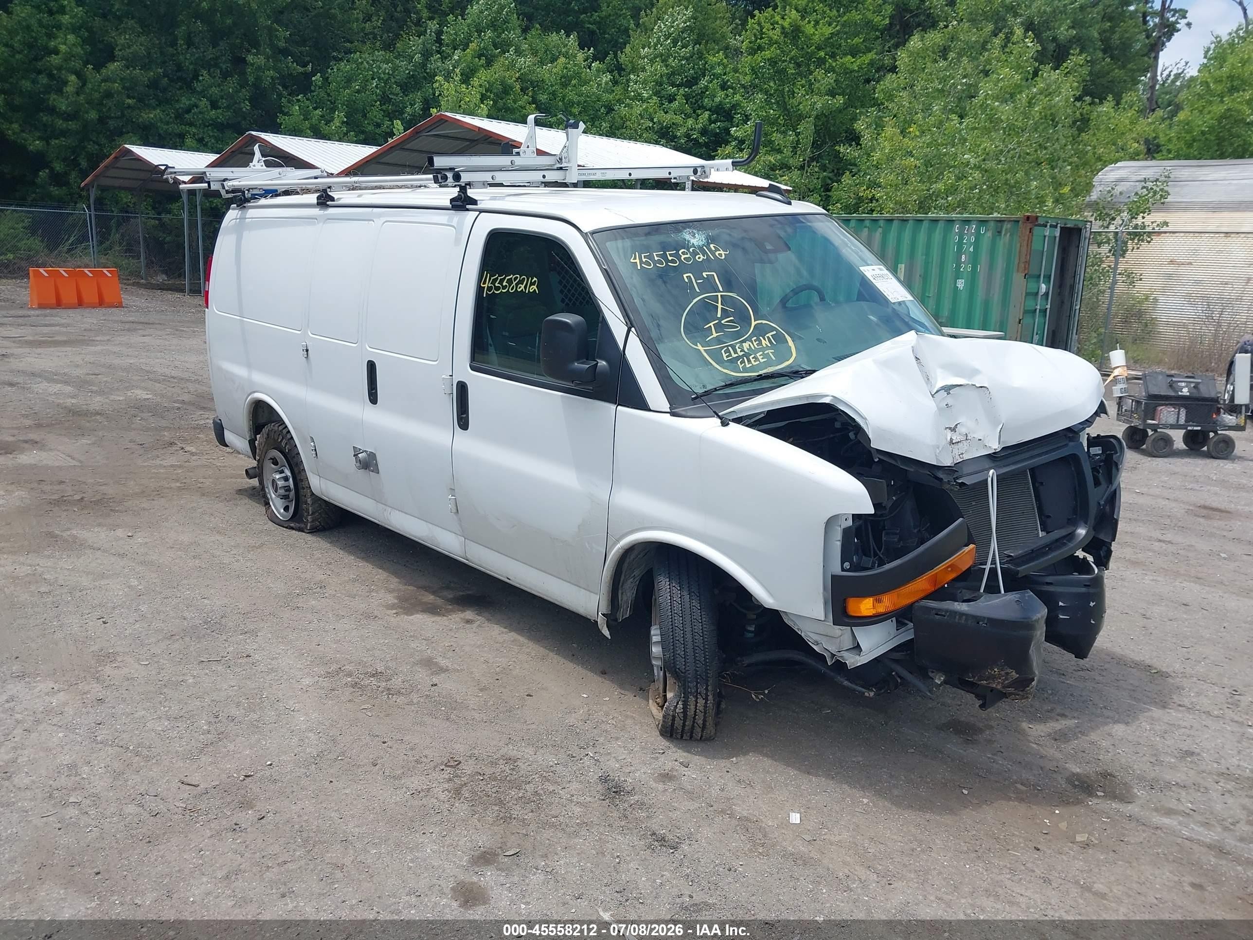 2025 GMC Savana Cargo, VIN 1GTZ7GF76S1174779 — Front end