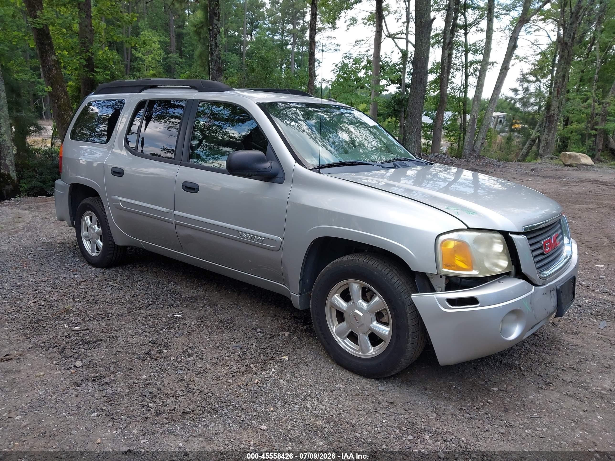 2005 GMC Envoy SLE, VIN 1GKES16S256153468 — All over